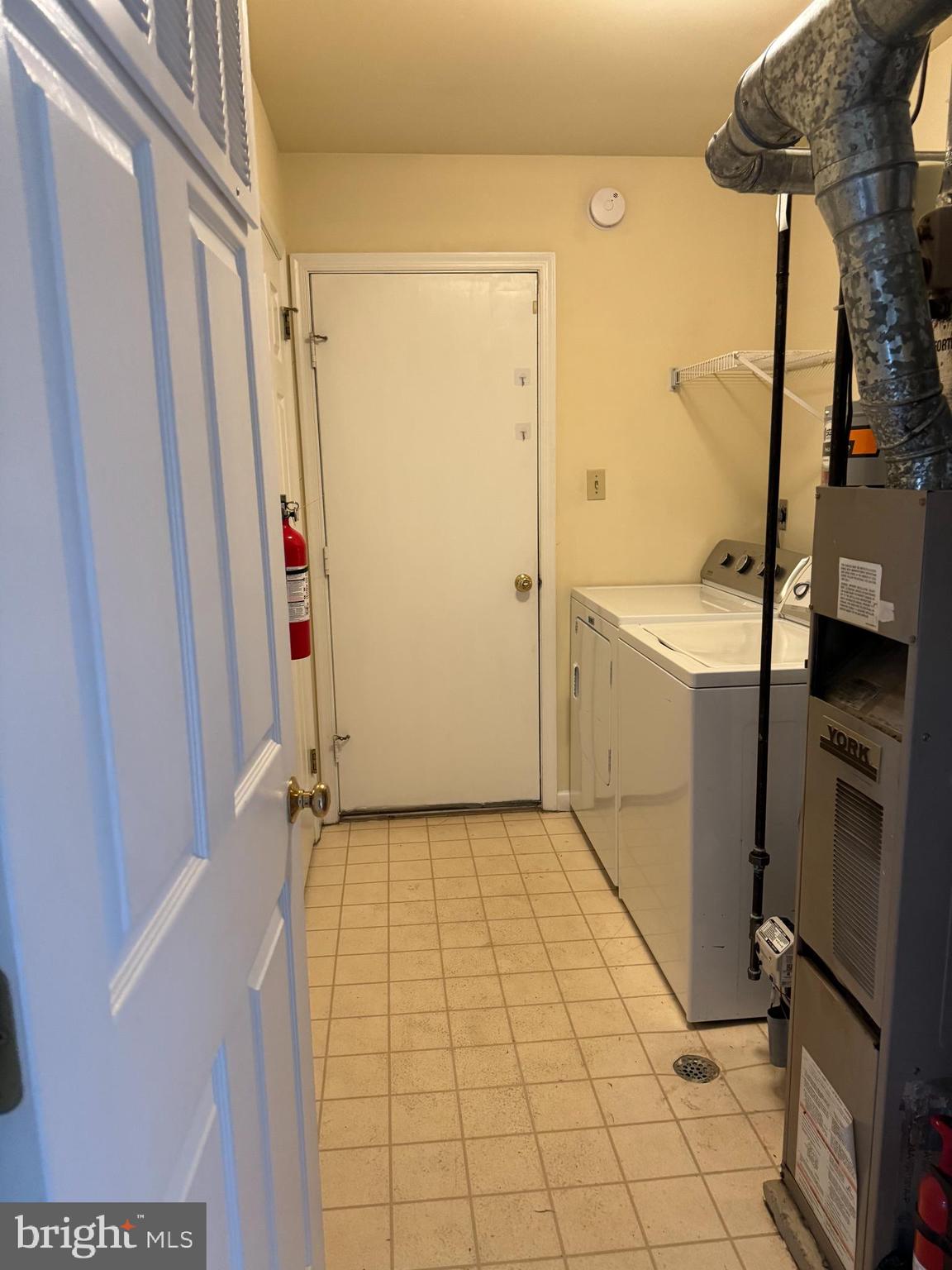 STONE HILL FARMS - Residential Lease