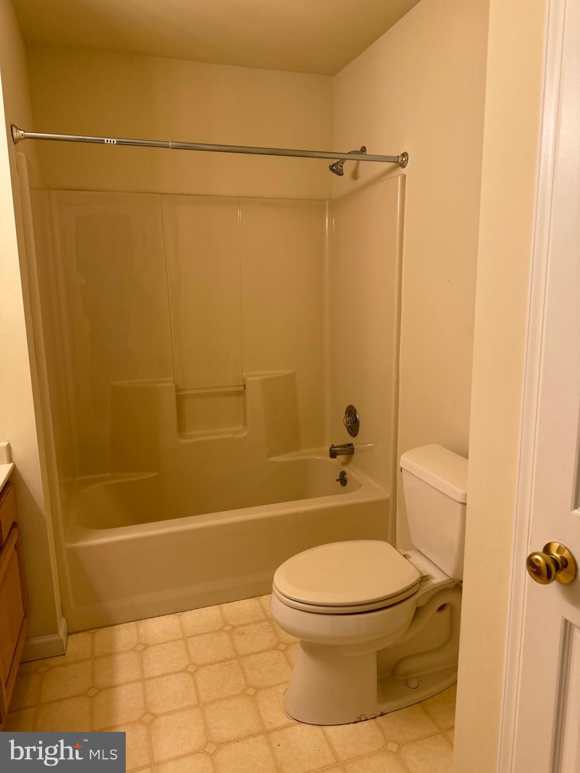 STONE HILL FARMS - Residential Lease