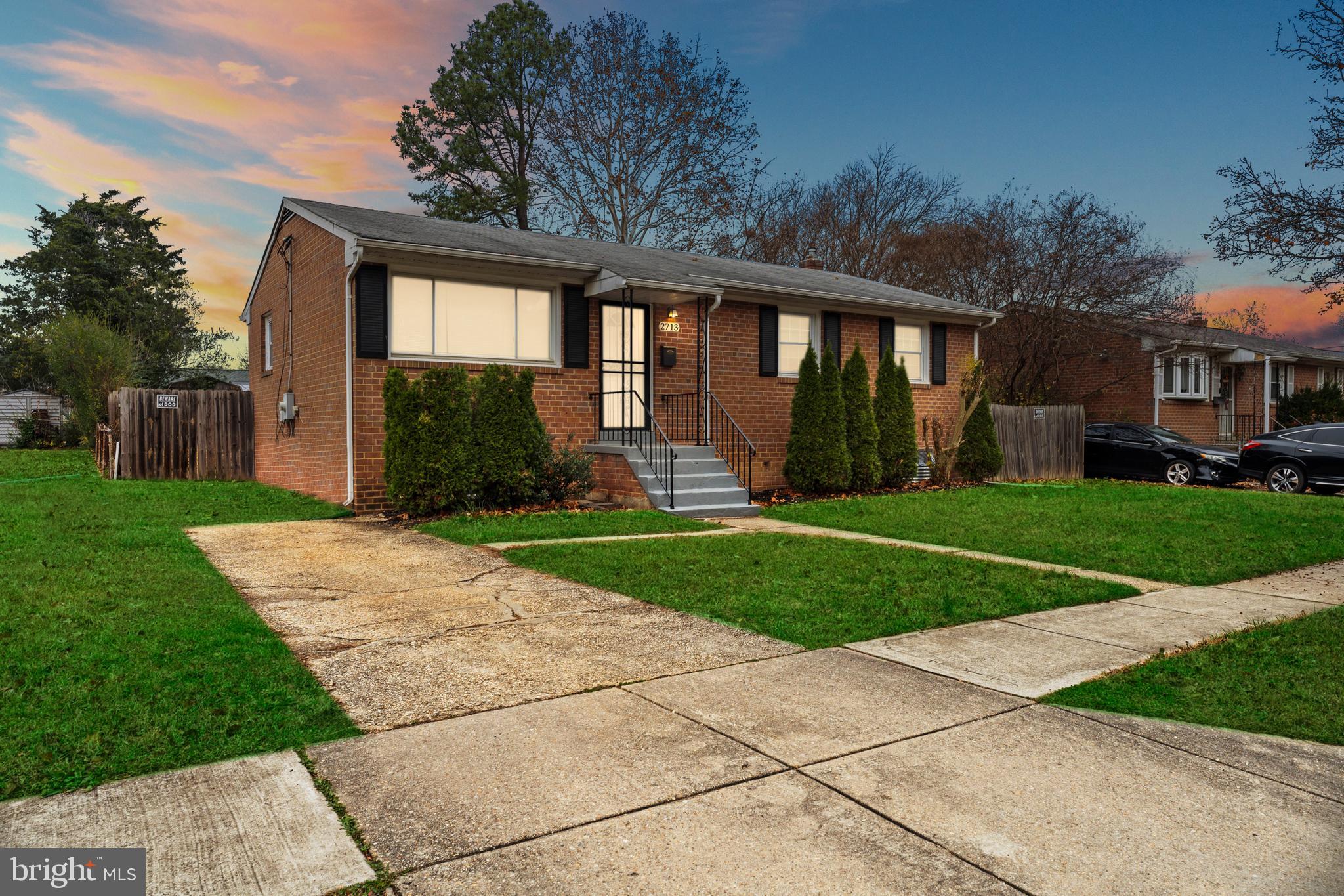 2713 PINECREEK PLACE