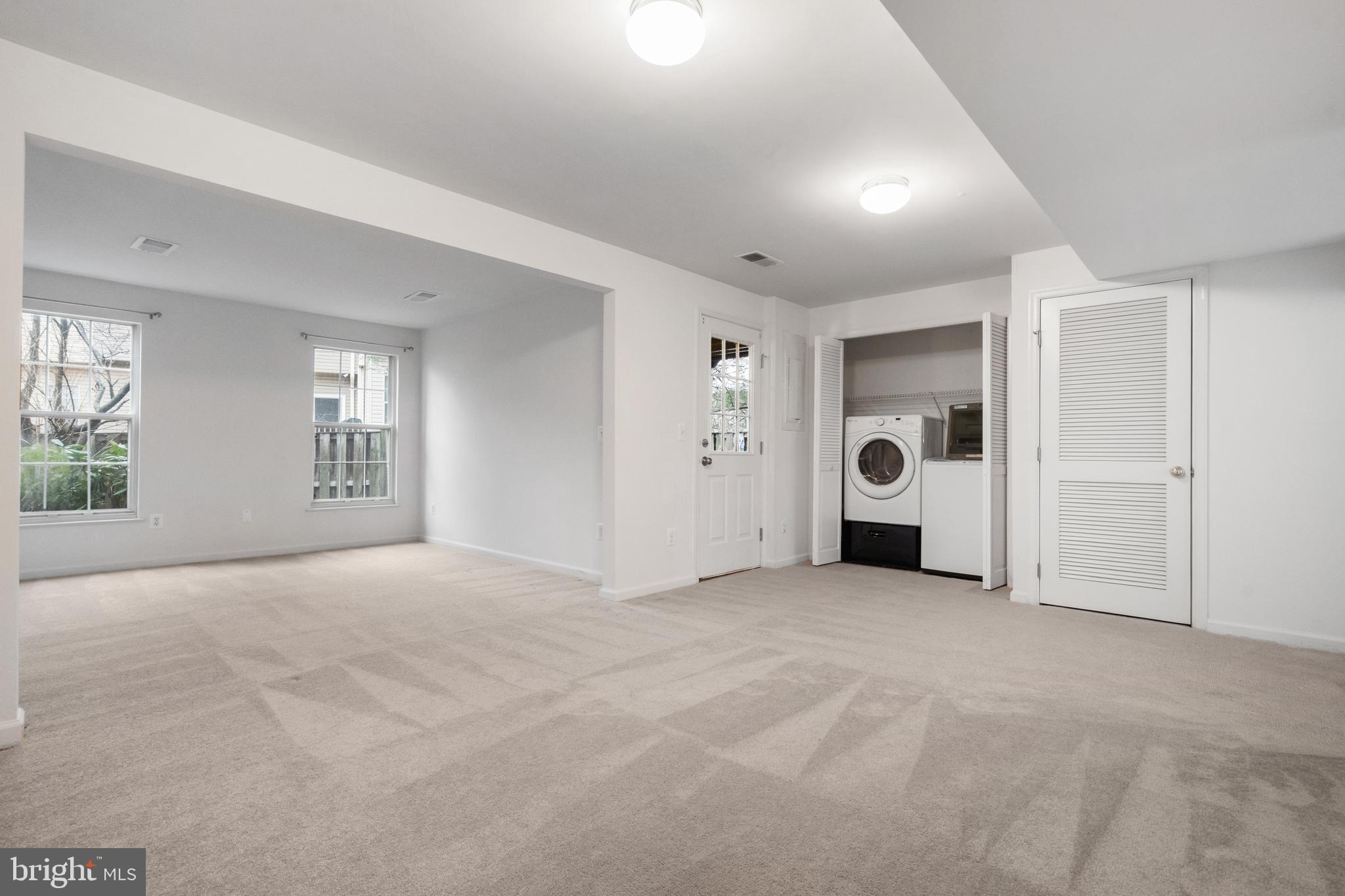 CENTRE RIDGE - Residential