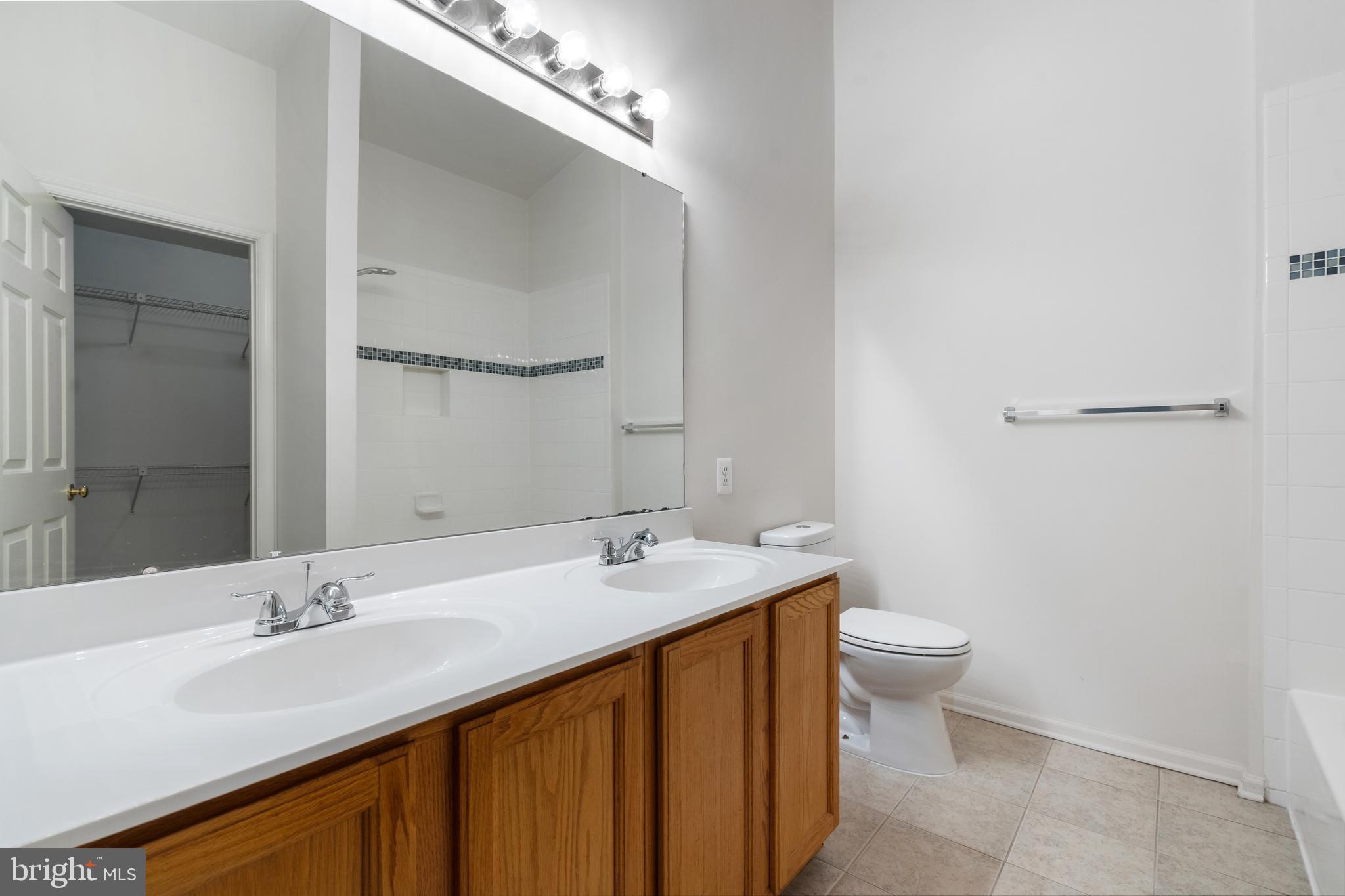 CENTRE RIDGE - Residential