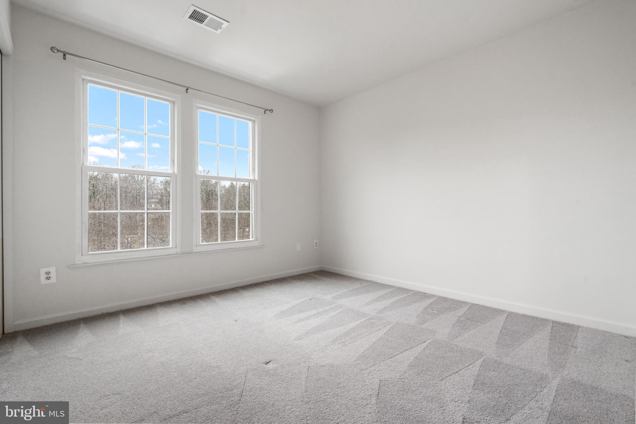 CENTRE RIDGE - Residential