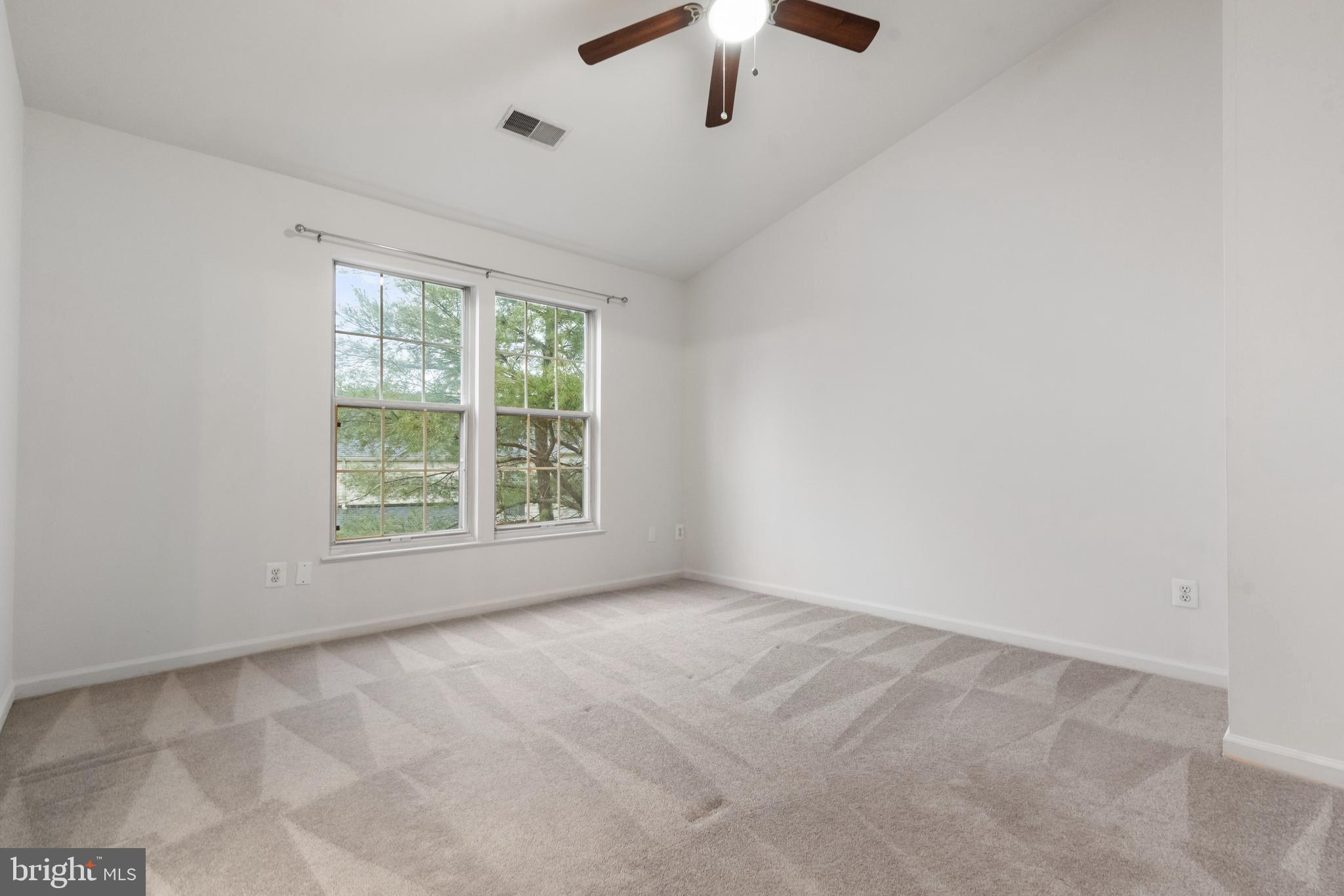 CENTRE RIDGE - Residential