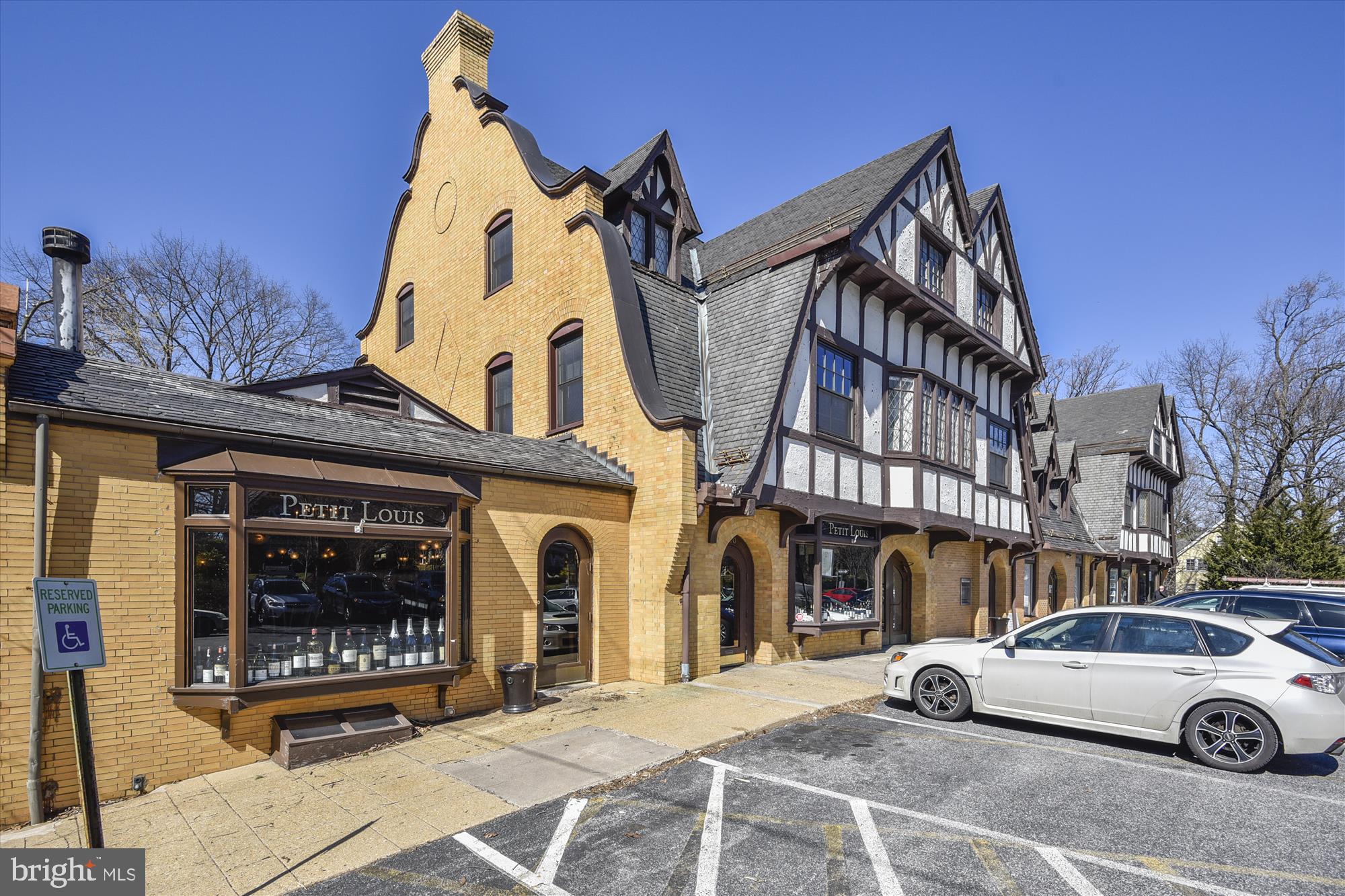 ROLAND PARK - Residential