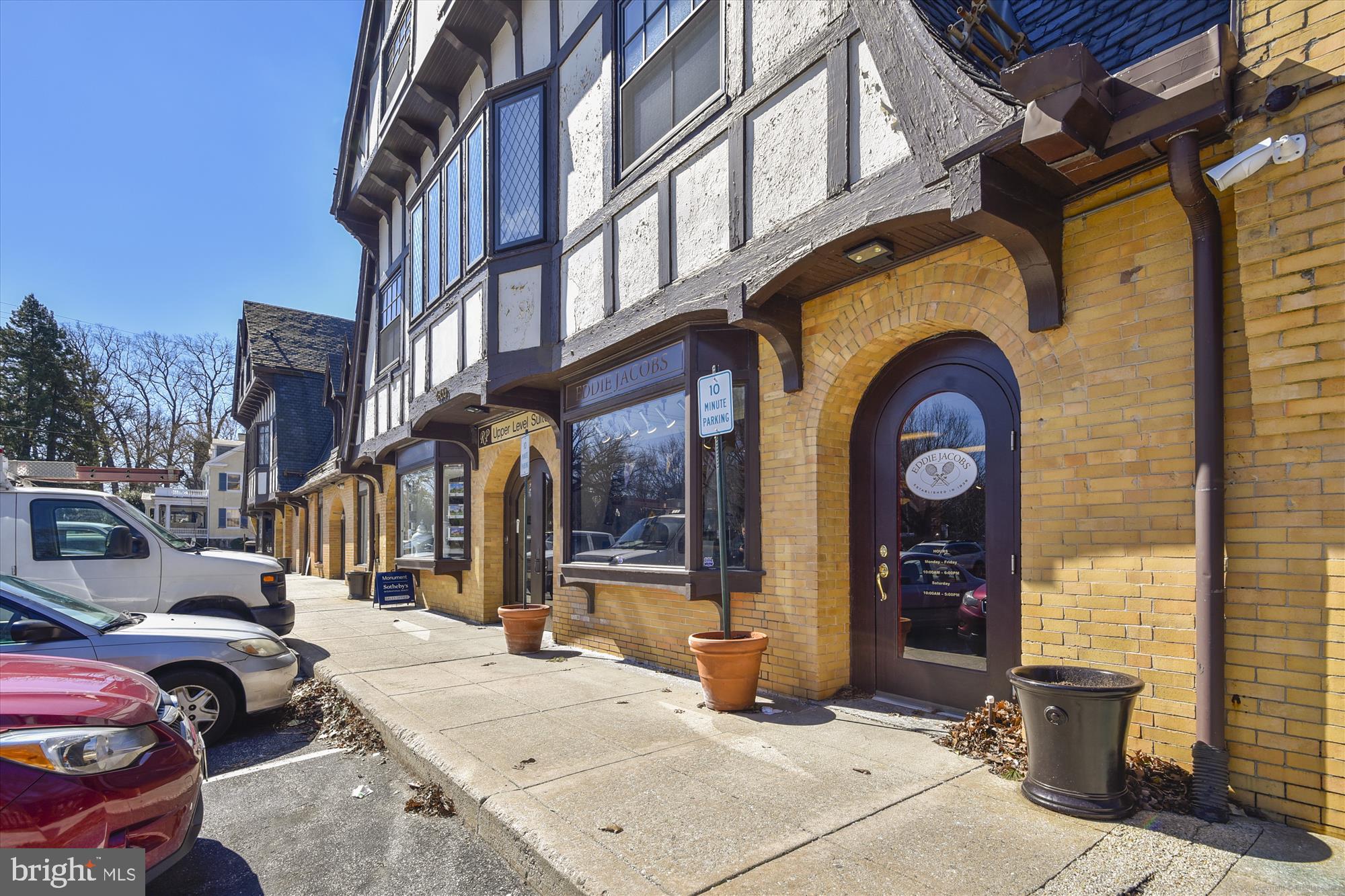 ROLAND PARK - Residential