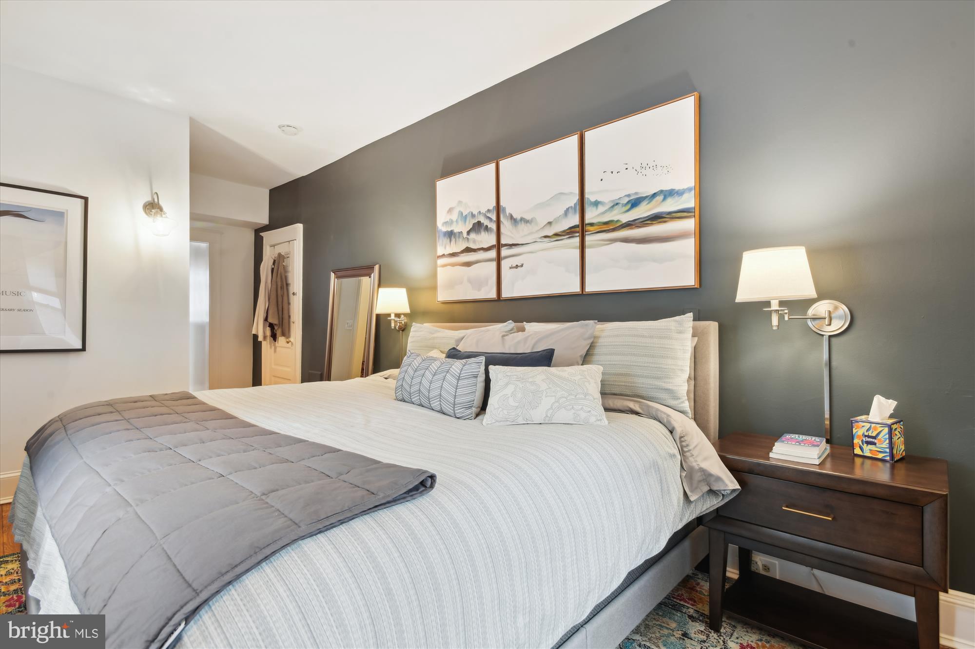 ROLAND PARK - Residential