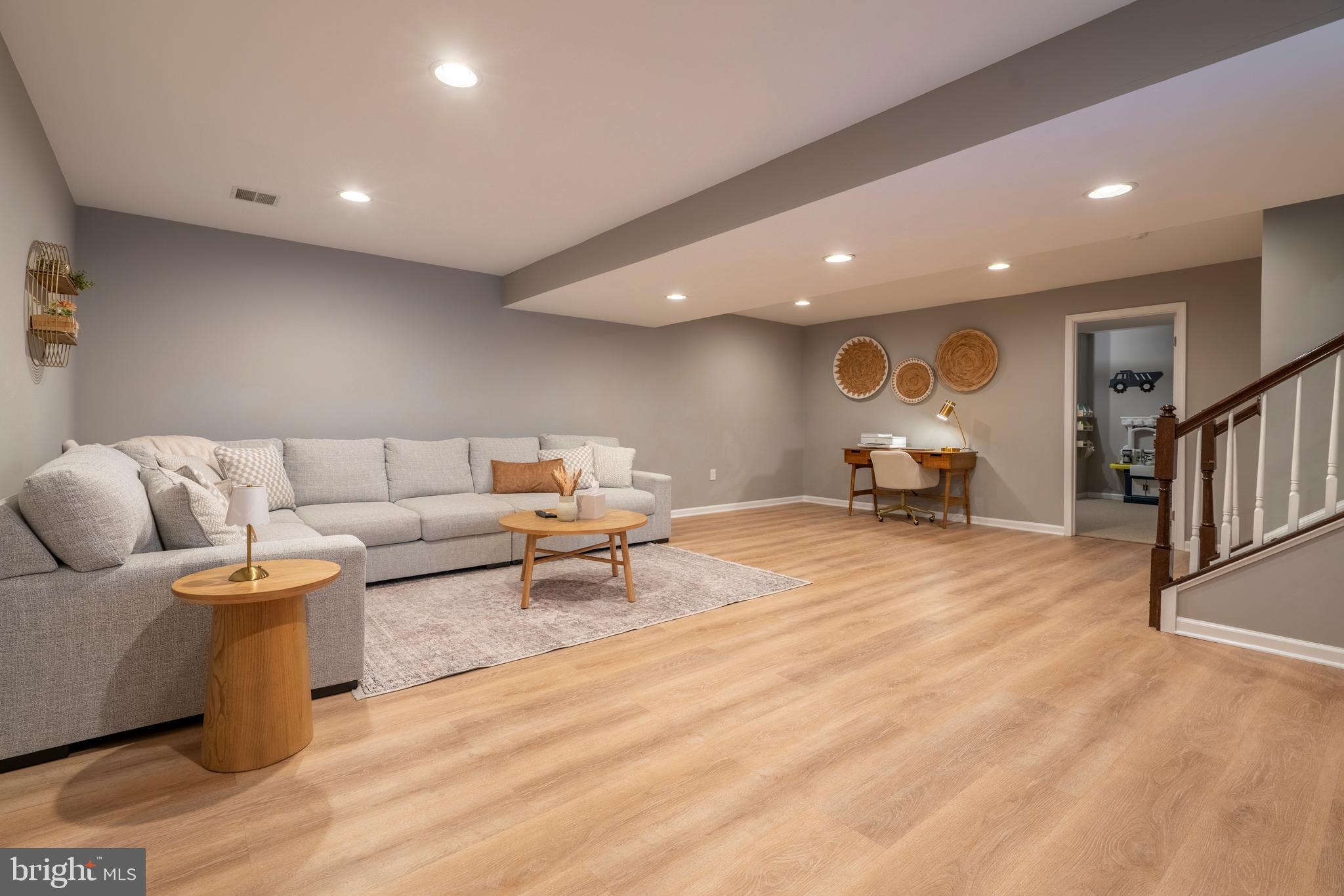 MACOBY RUN - Residential