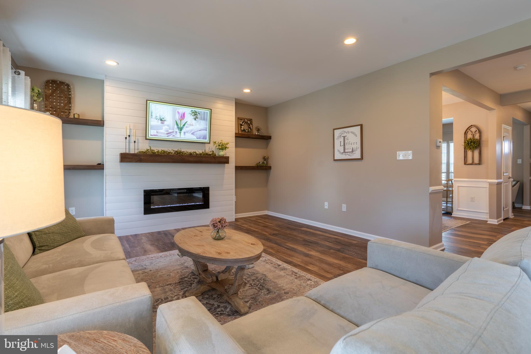 MACOBY RUN - Residential