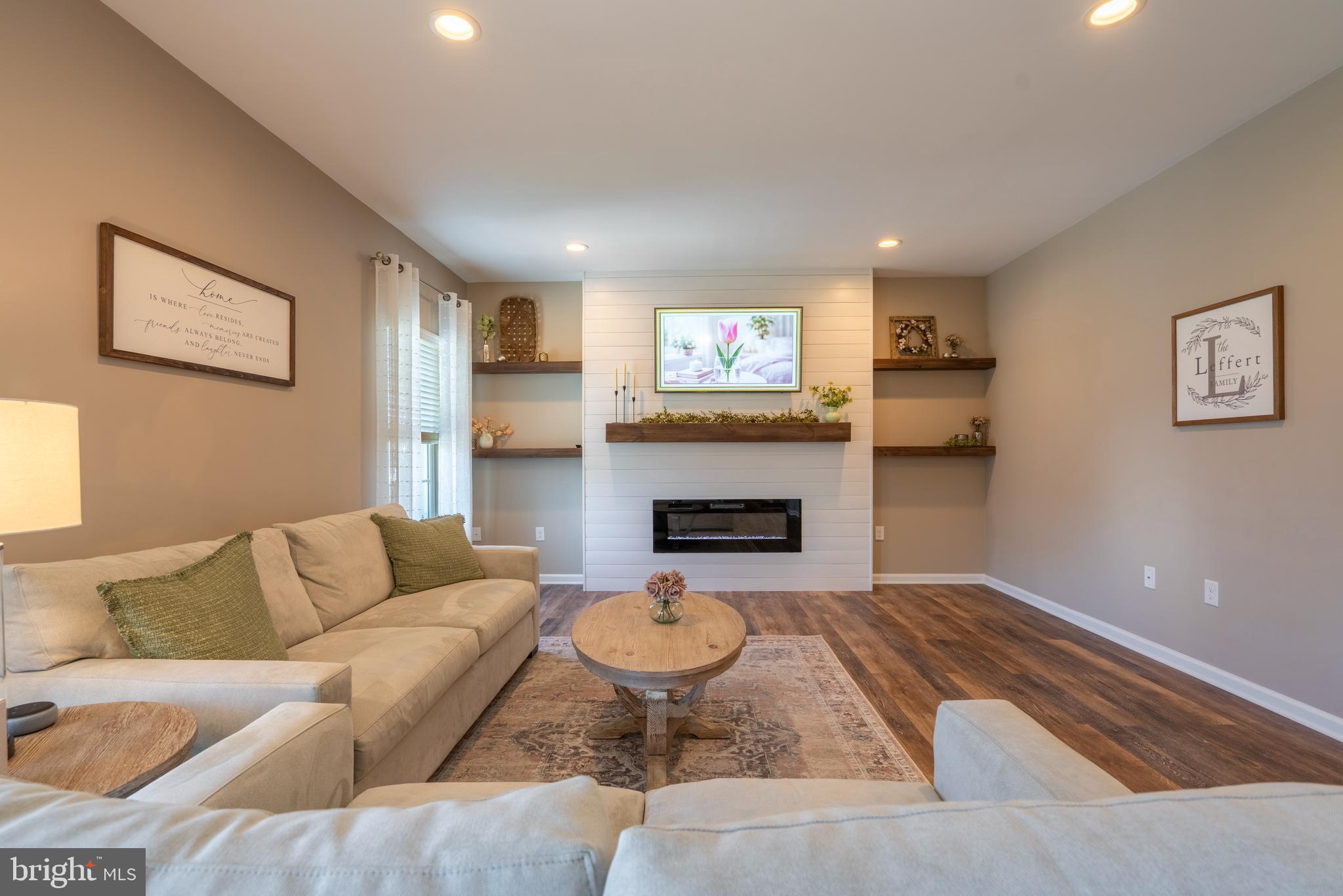 MACOBY RUN - Residential