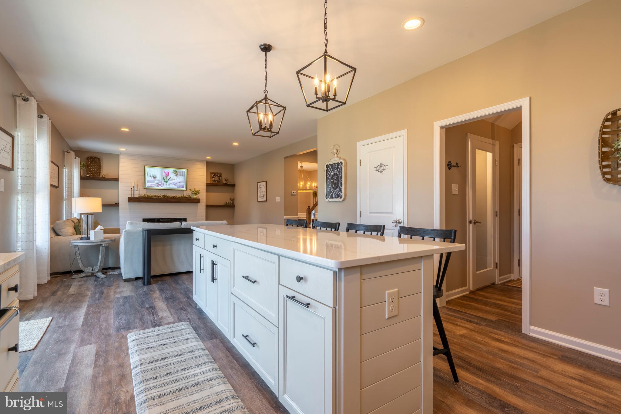 MACOBY RUN - Residential