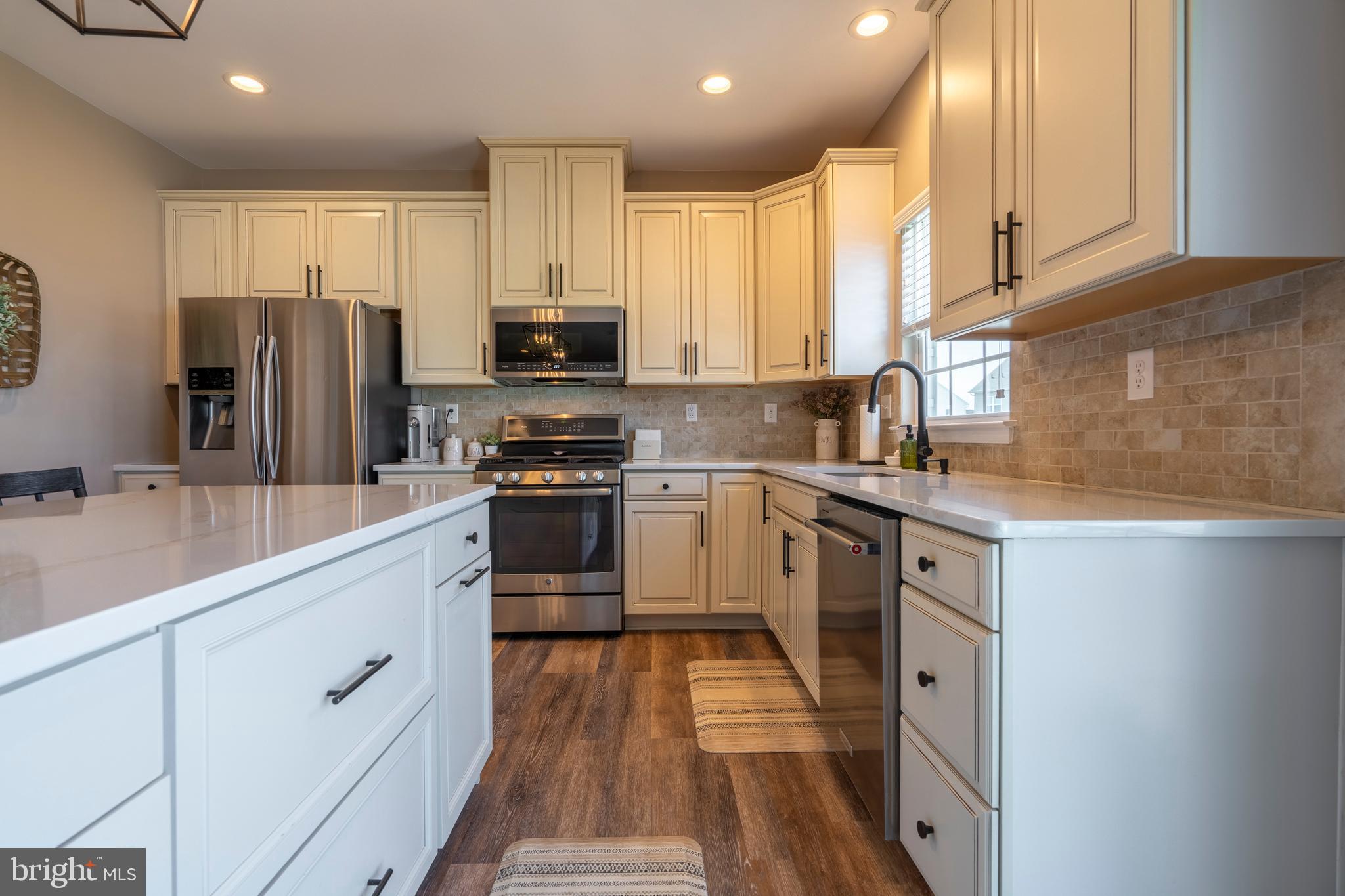 MACOBY RUN - Residential