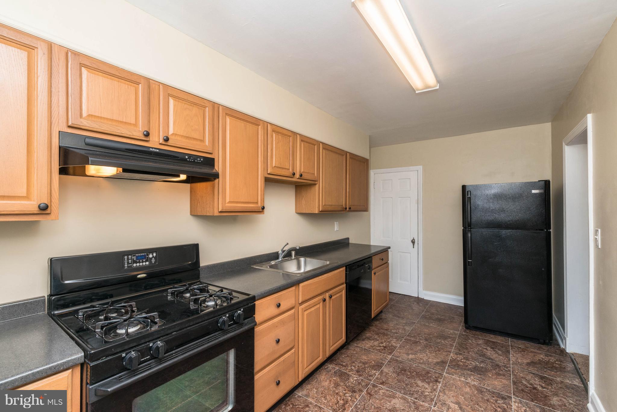 EDNOR GARDENS - LAKESIDE - Residential