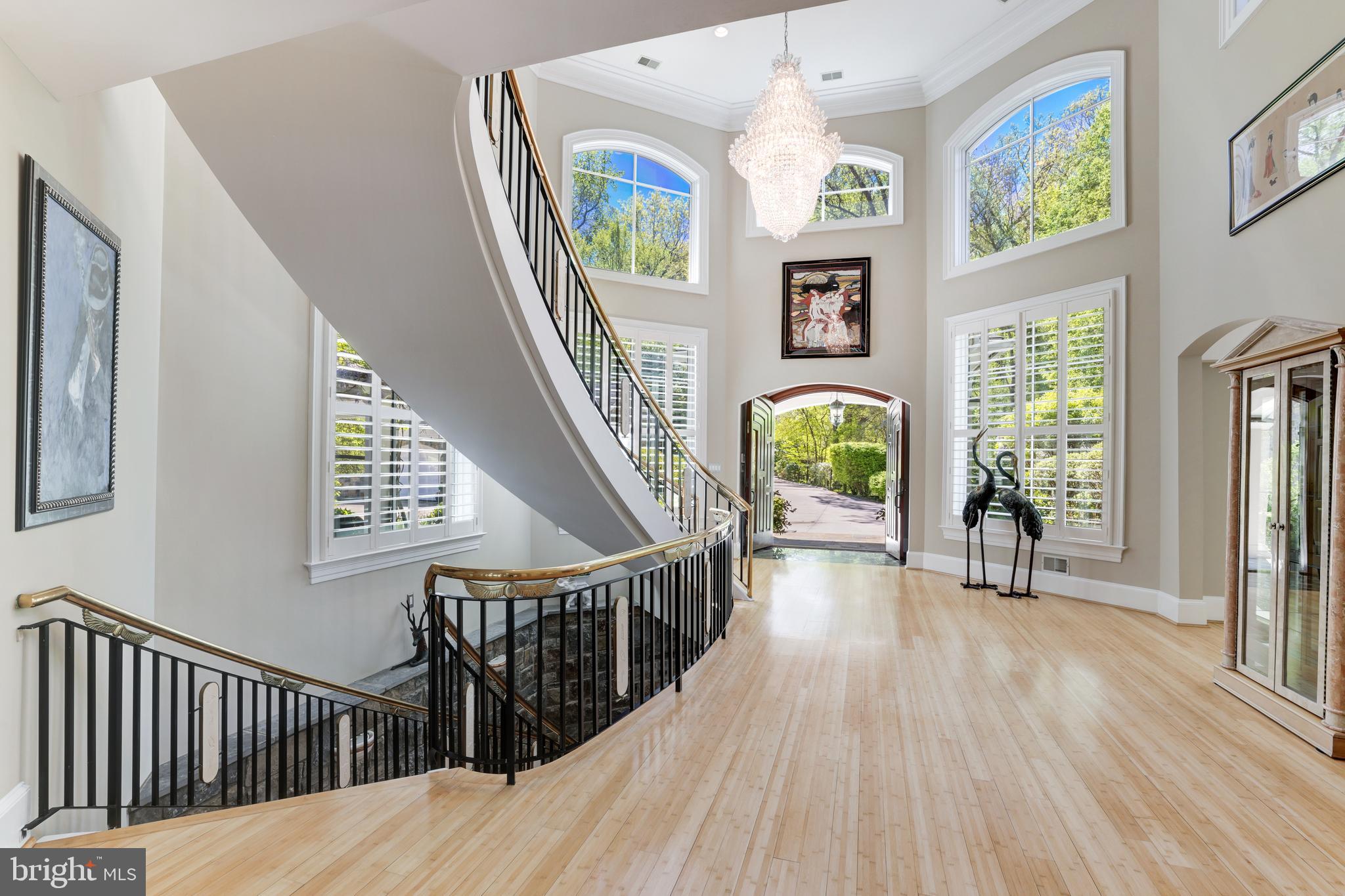 EAGLE ROCK - Residential