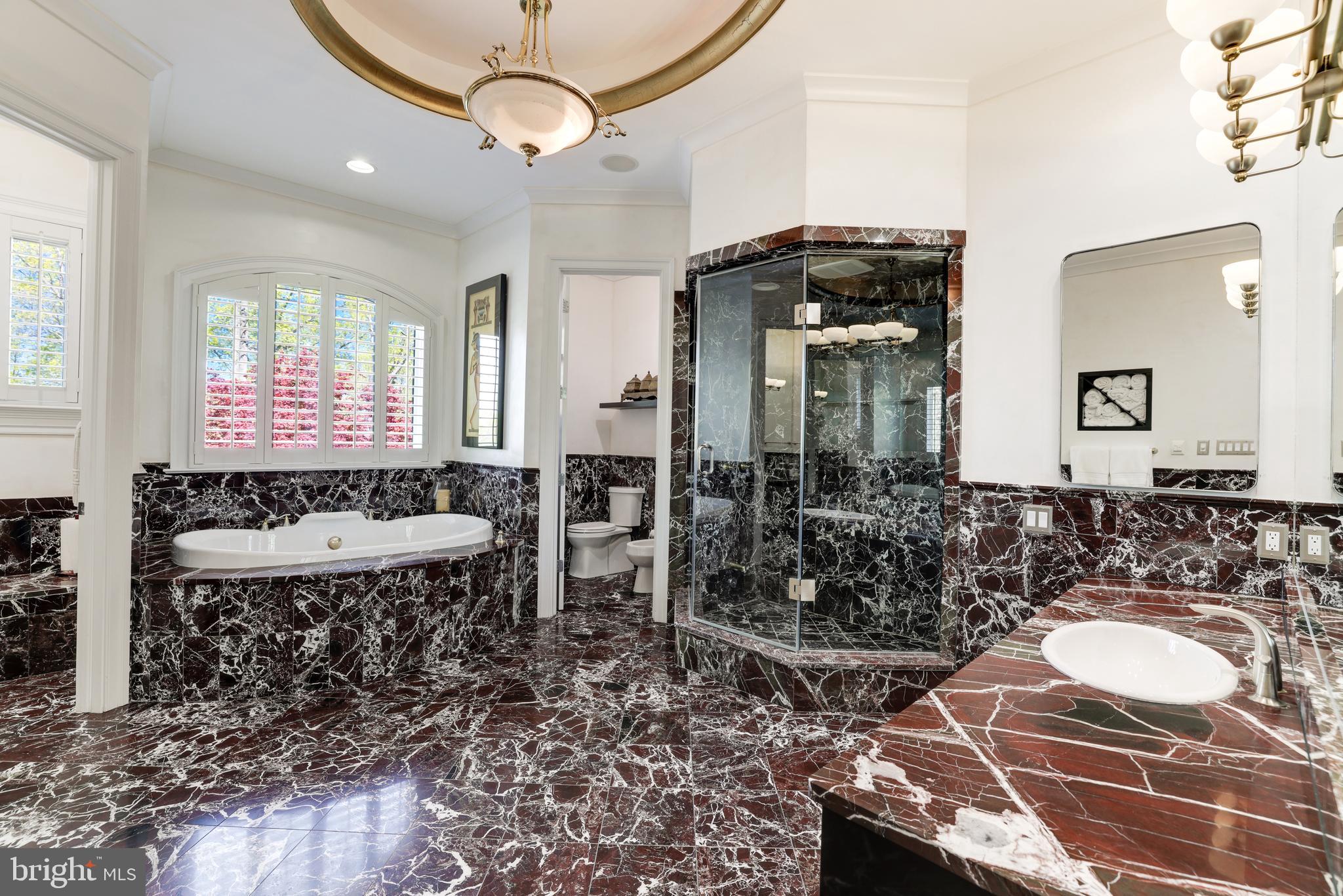 EAGLE ROCK - Residential