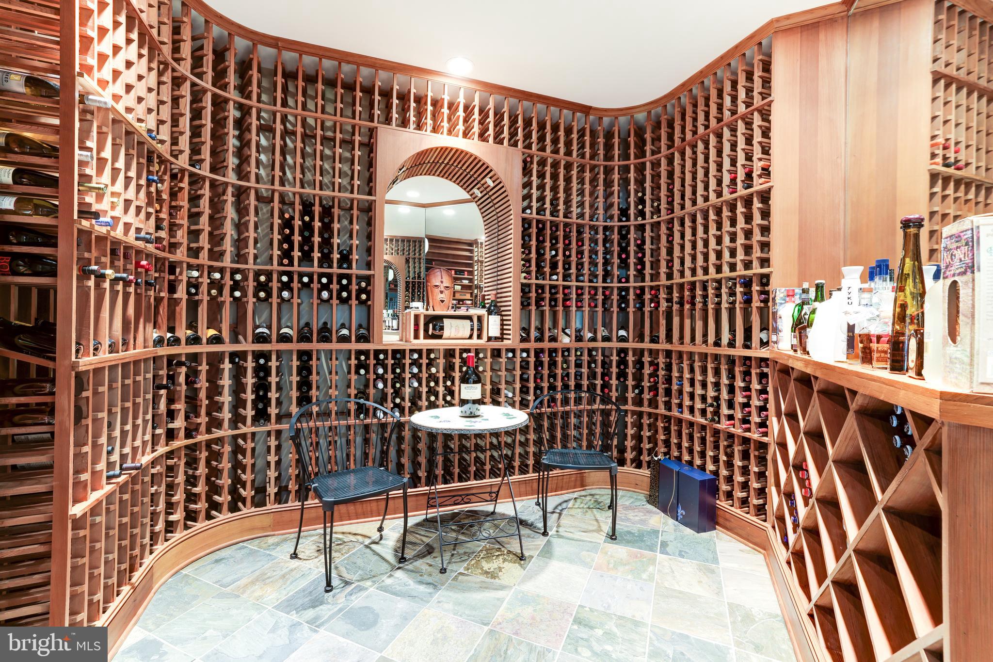 EAGLE ROCK - Residential