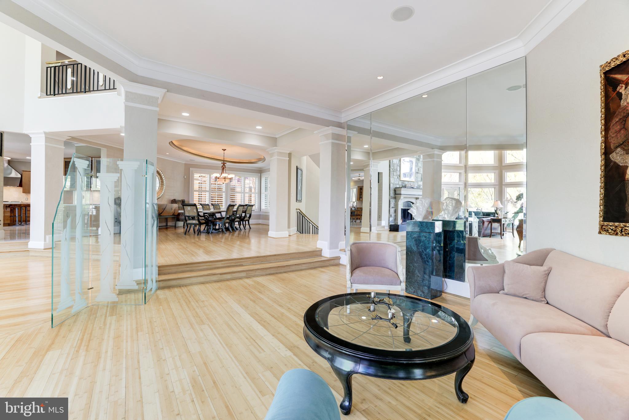 EAGLE ROCK - Residential