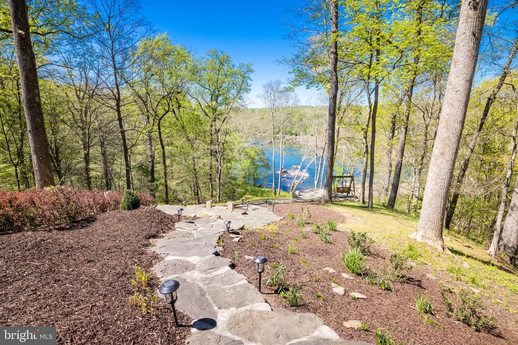 EAGLE ROCK - Residential