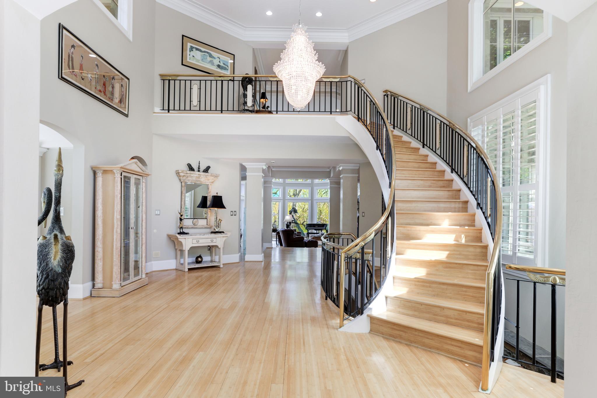 EAGLE ROCK - Residential