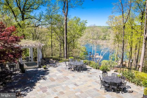 658 LIVE OAK DRIVE MCLEAN VA 22101