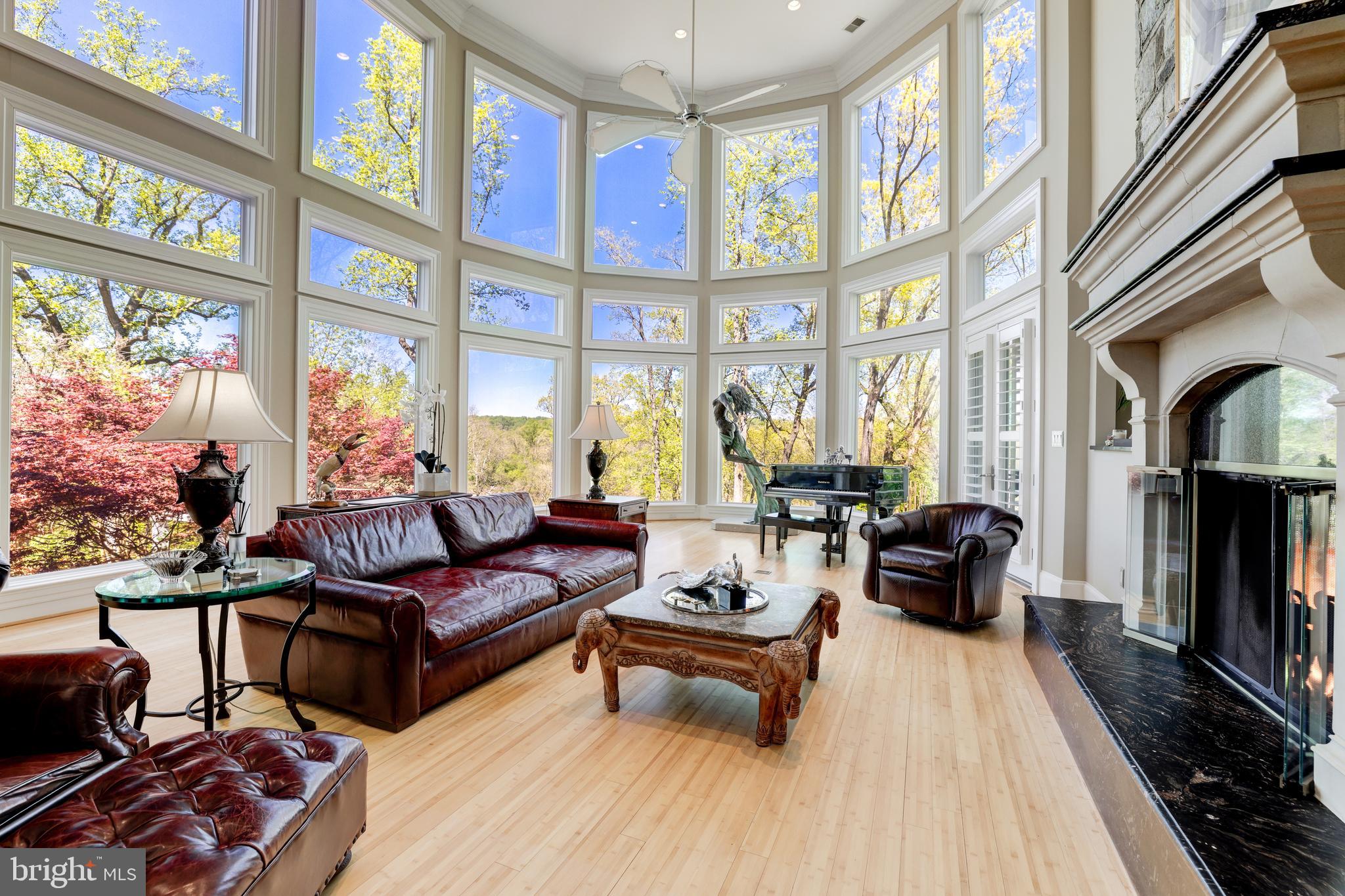 EAGLE ROCK - Residential