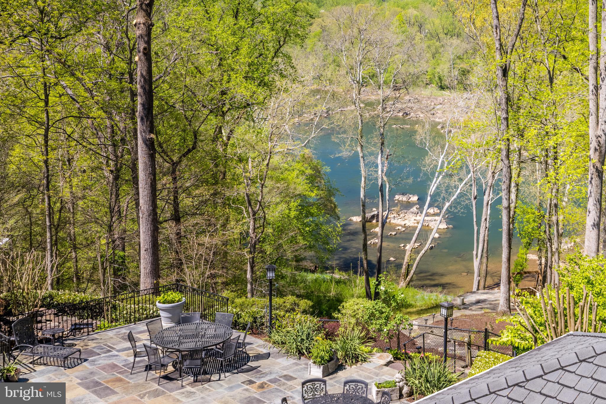 EAGLE ROCK - Residential