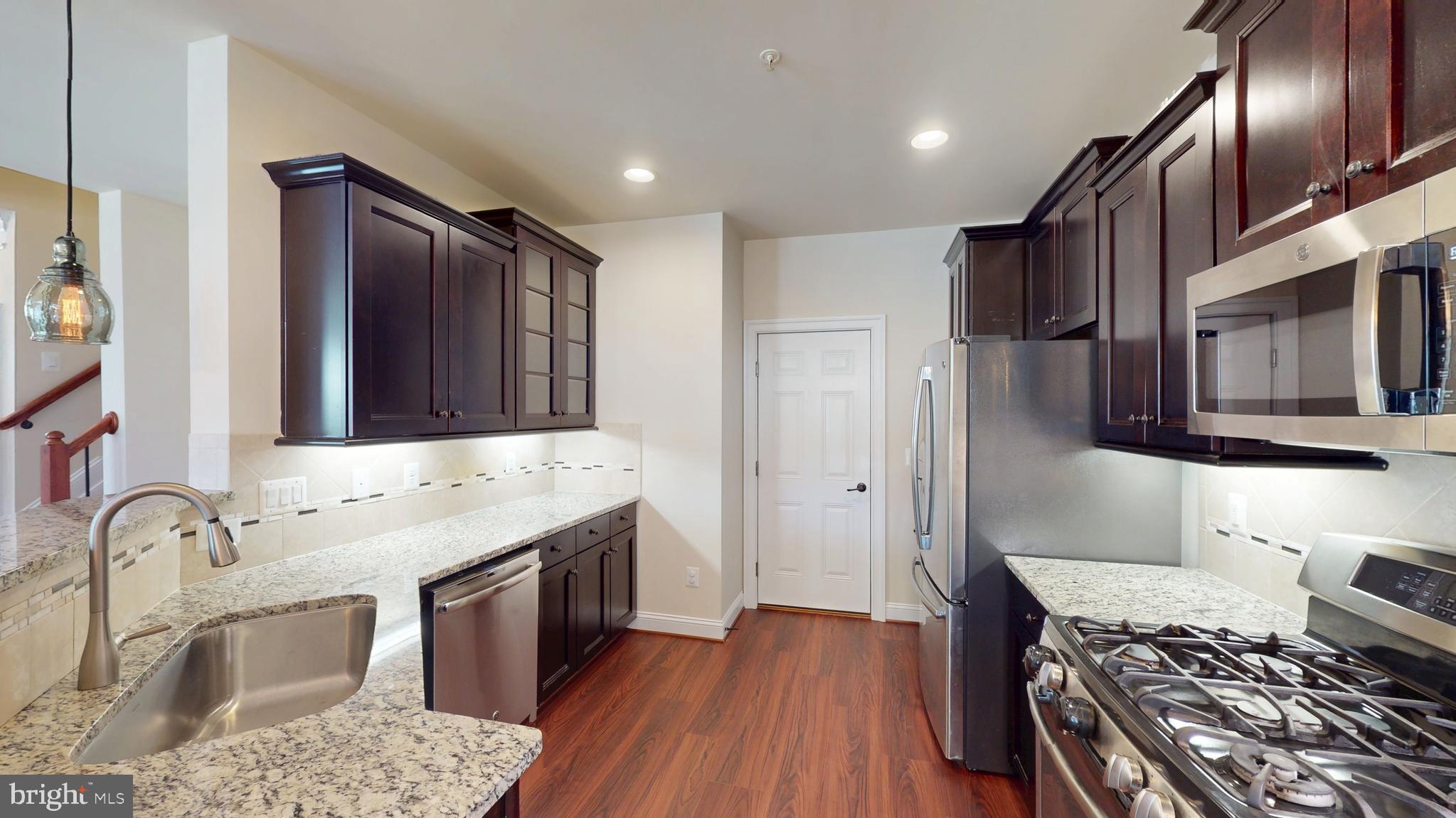 PRESERVE AT GOOSE CREEK - Residential Lease