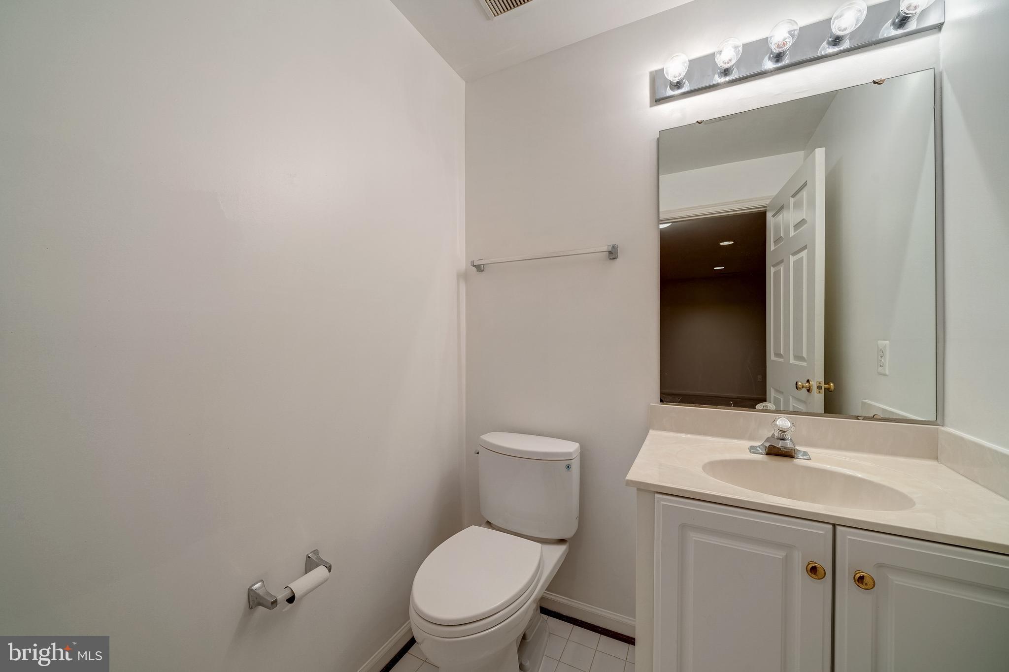 QUINCE ORCHARD PARK - Residential Lease