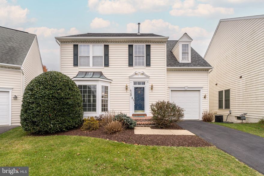 Lovely 3 Level Colonial w/3 Bedrooms, 2 Full and  2 Half Baths.  Main Level boasts hardwood floors, Formal Living & Dining Room and remodeled Kitchen w/Island topped with Granite, Eat-In Area, newer Stainless Steel, Energy-efficient  Appliances & Decorator Lighting.  White, 42" cabinets have plenty of storage space. Large Back deck overlooks panoramic woodland views and is perfect for morning coffee or dinner outside.  The adjacent Family Room has a gas fireplace w/brick surround.   Walk to the Quince Orchard Community Center for the Fitness Center or outdoor swimming.  The Upper Level has the Master BR with En-Suite Bath, WI Closet, soaking tub &  Stall Shower.   Two additional bedrooms share a second full Bath. Lower Level in fully finished w/half bath and walk-out to backyard patio.   Newer HVAC system is 4 years old, new Water heater installed in 2022.  Great Location...Wonderful quiet neighborhood, close to commuter routes, shopping & restaurants.       Dogs only CASE BY CASE   Home Warranty provided by Owner