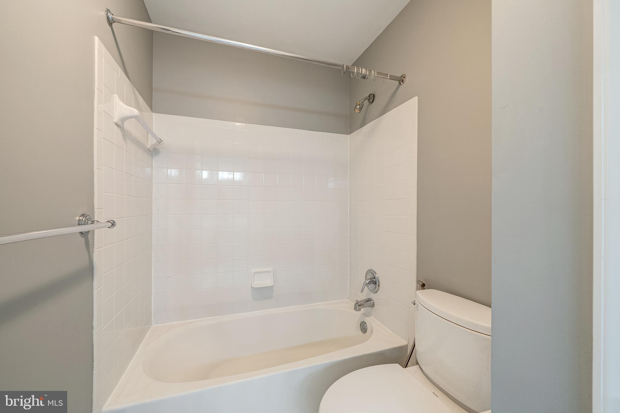 QUINCE ORCHARD PARK - Residential Lease