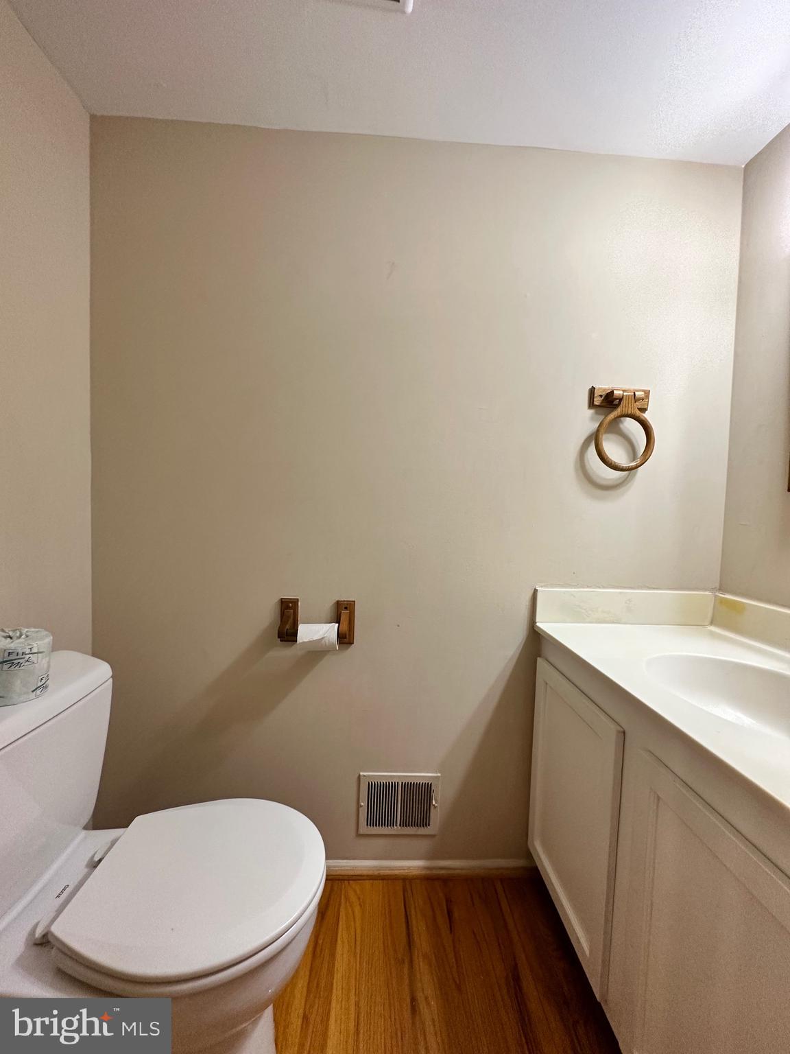 BURKE CENTRE - Residential Lease