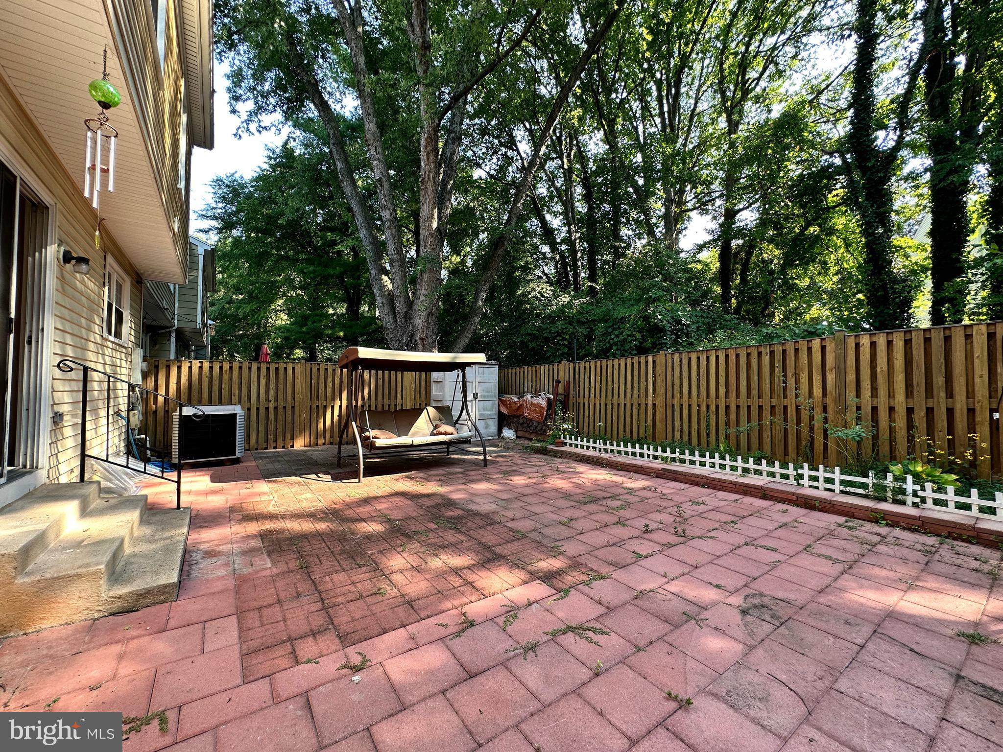 BURKE CENTRE - Residential Lease