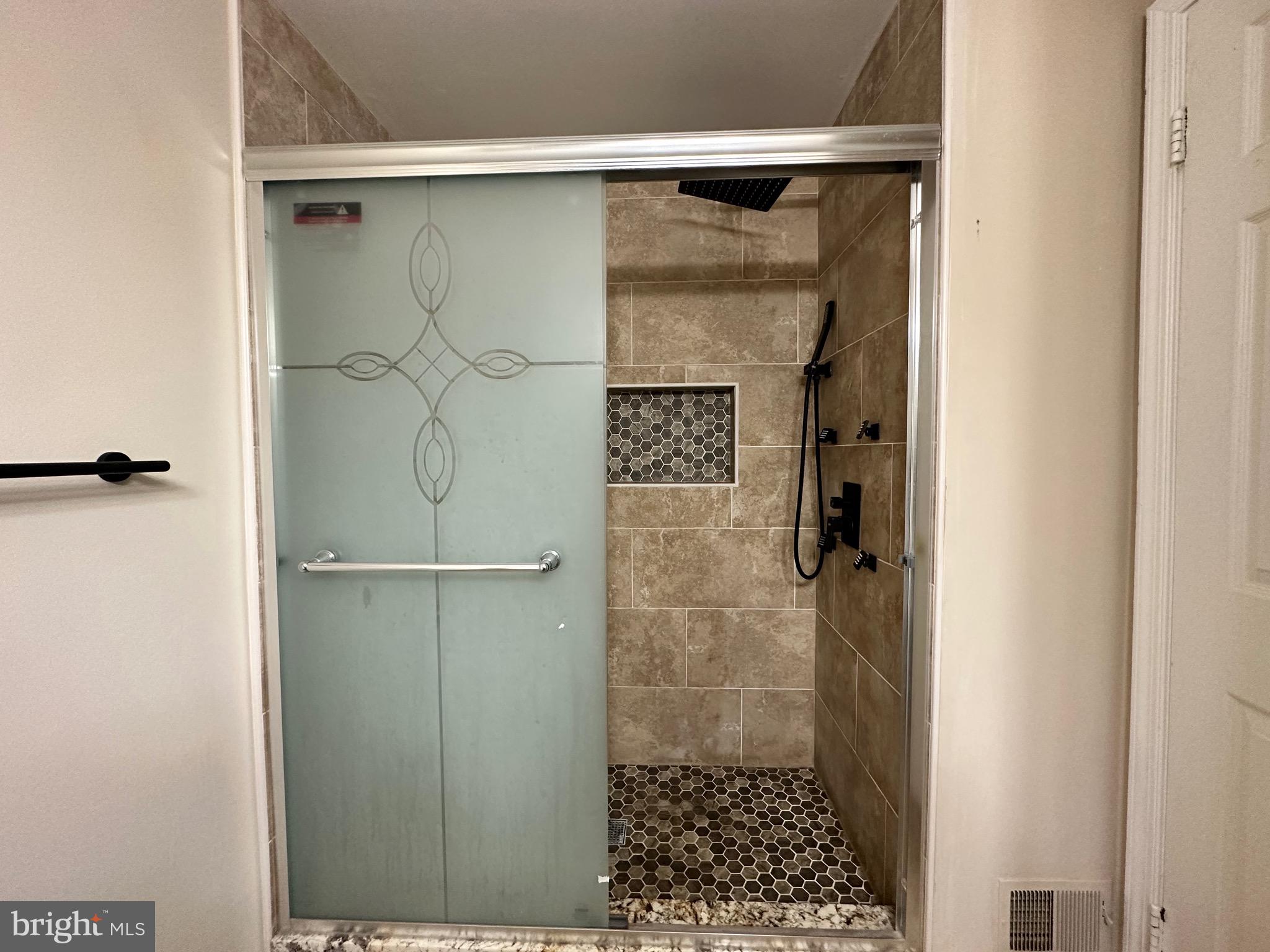 BURKE CENTRE - Residential Lease