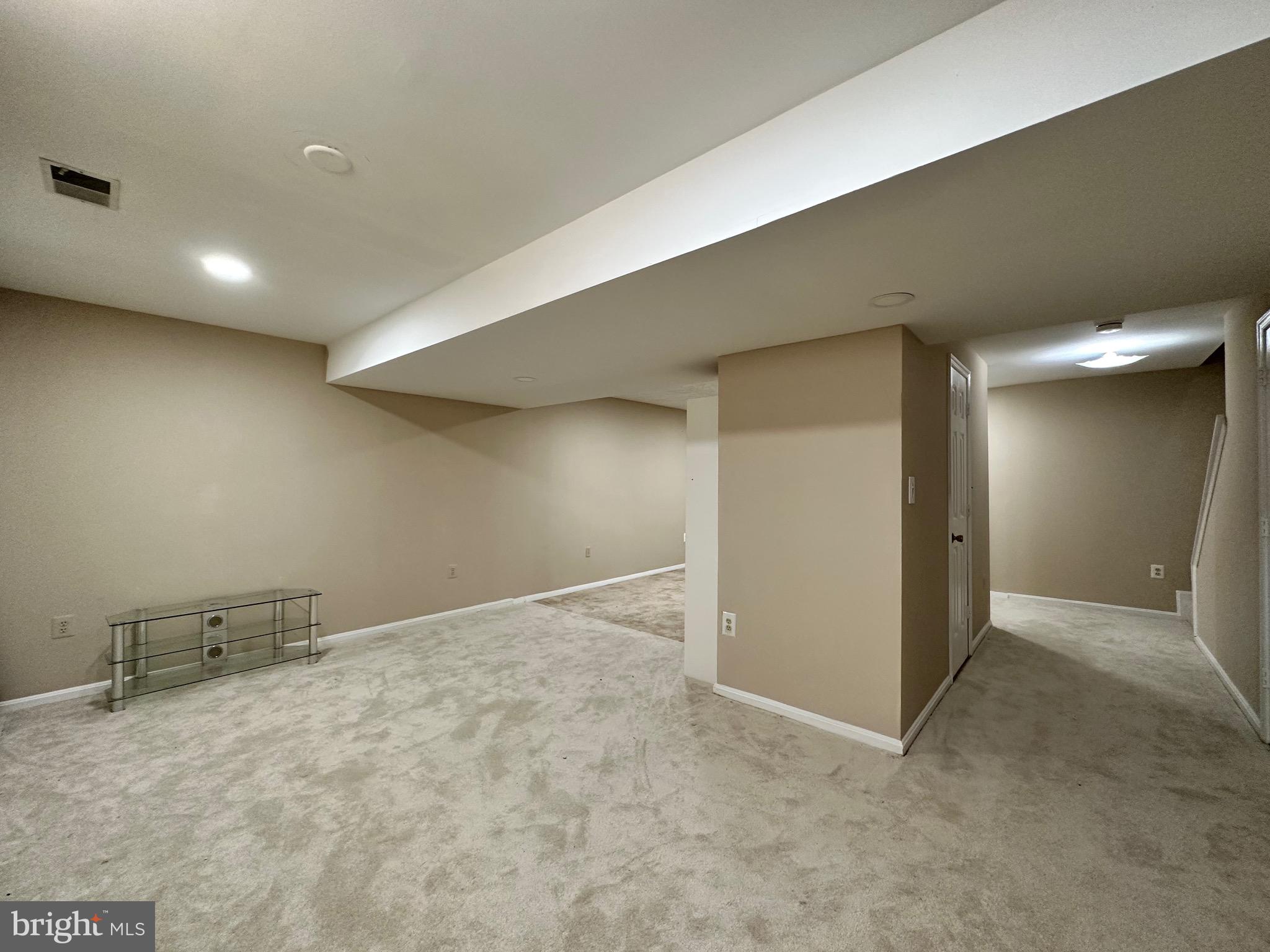 BURKE CENTRE - Residential Lease