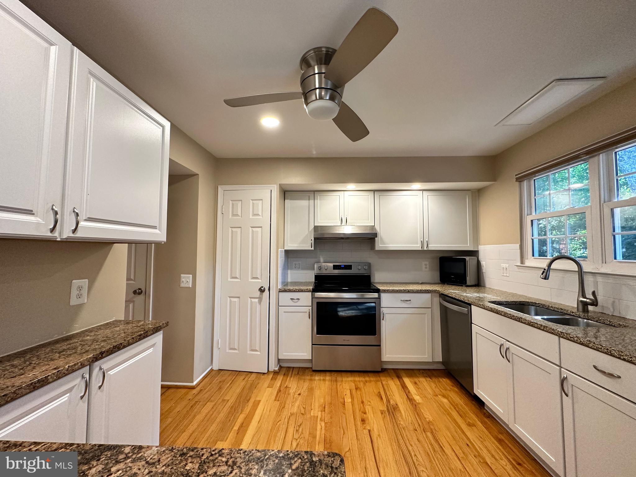 BURKE CENTRE - Residential Lease