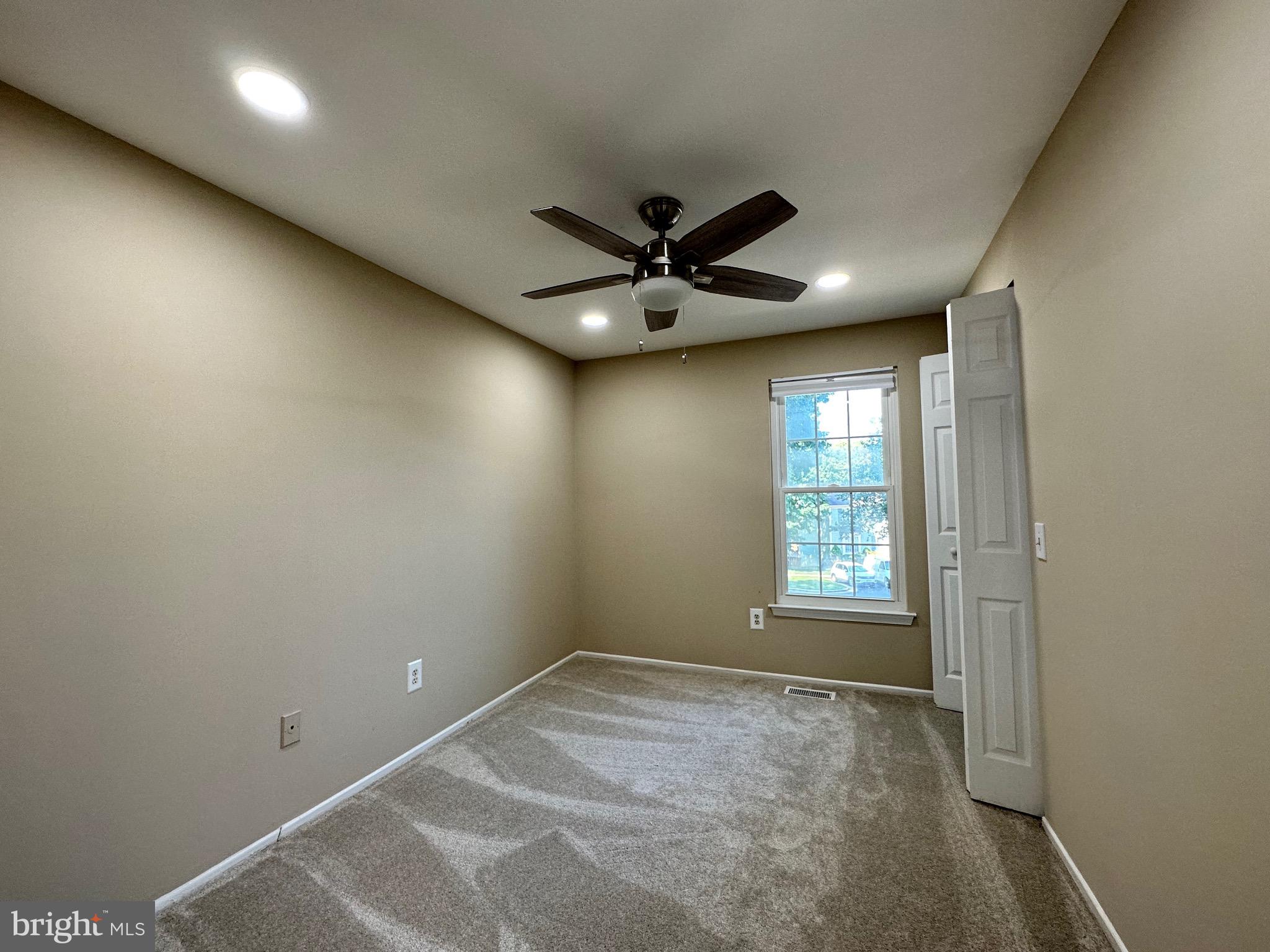 BURKE CENTRE - Residential Lease