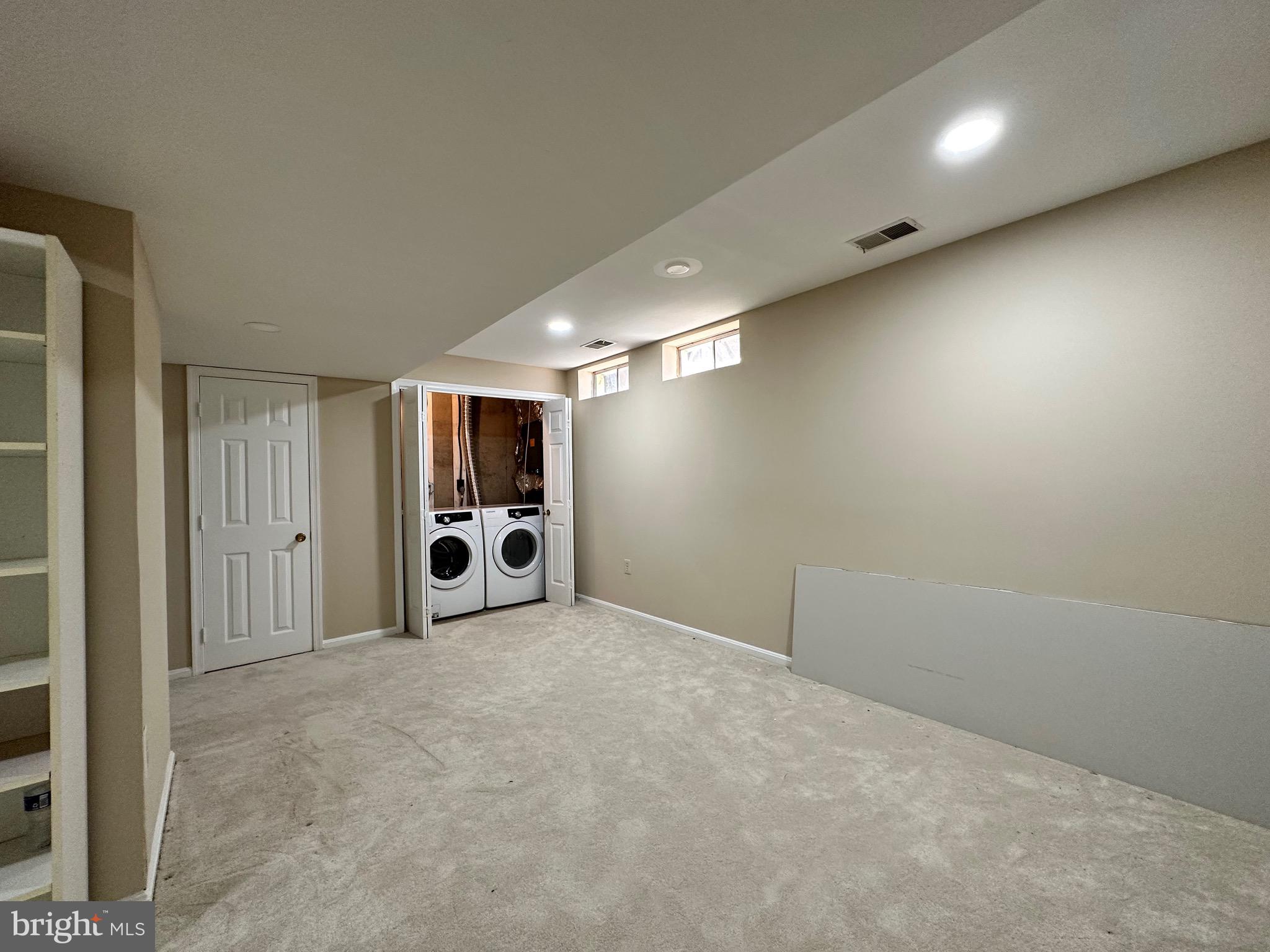 BURKE CENTRE - Residential Lease