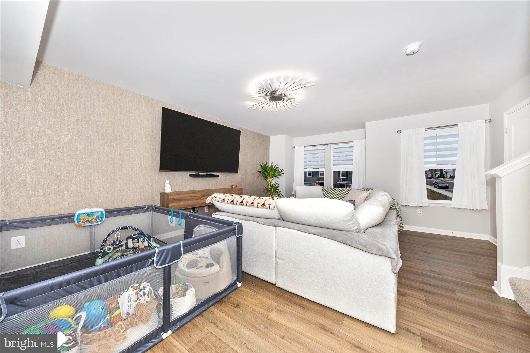 OVERLOOK AT RIVERSIDE TOWNHOMES - Residential