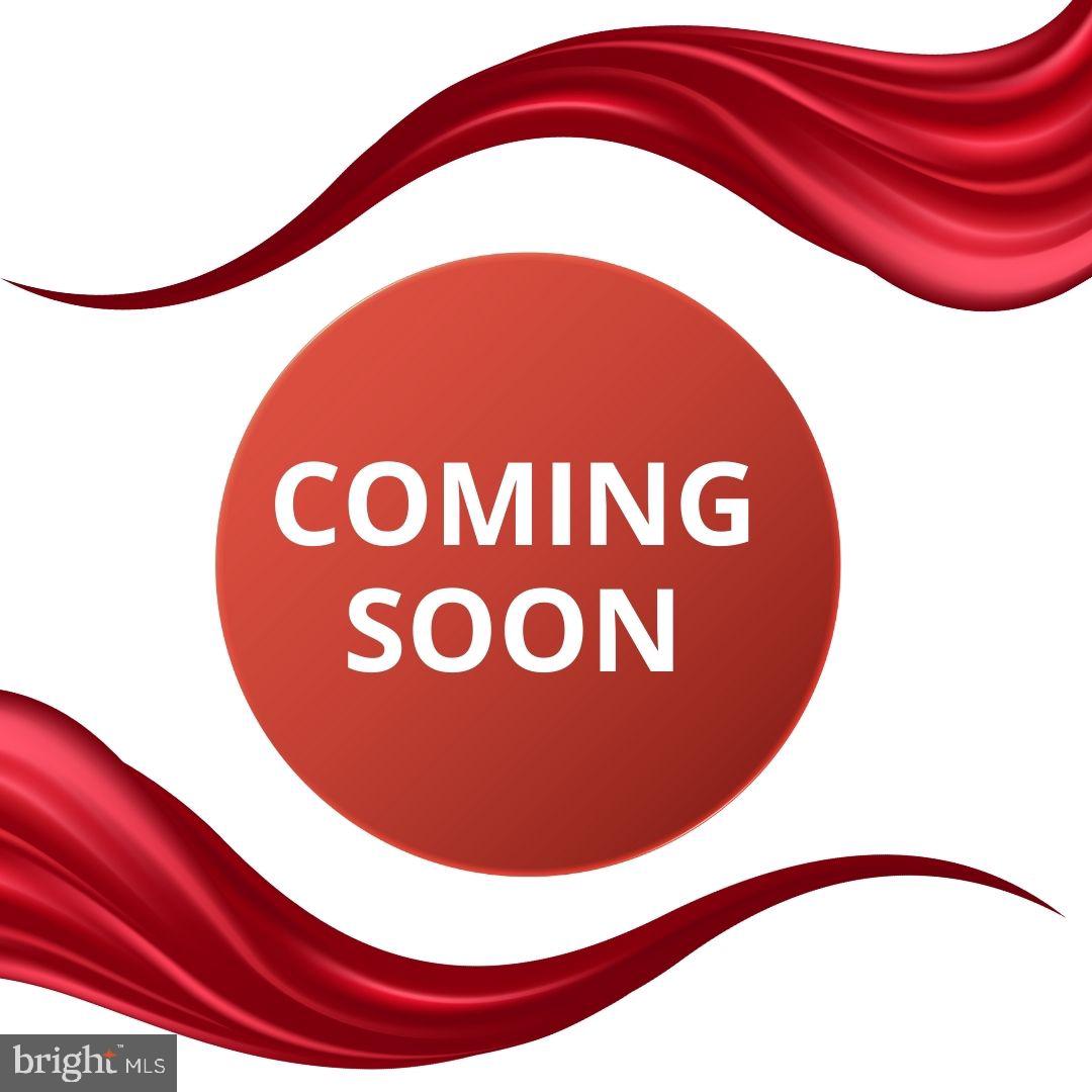 OVERLOOK AT RIVERSIDE TOWNHOMES - Residential