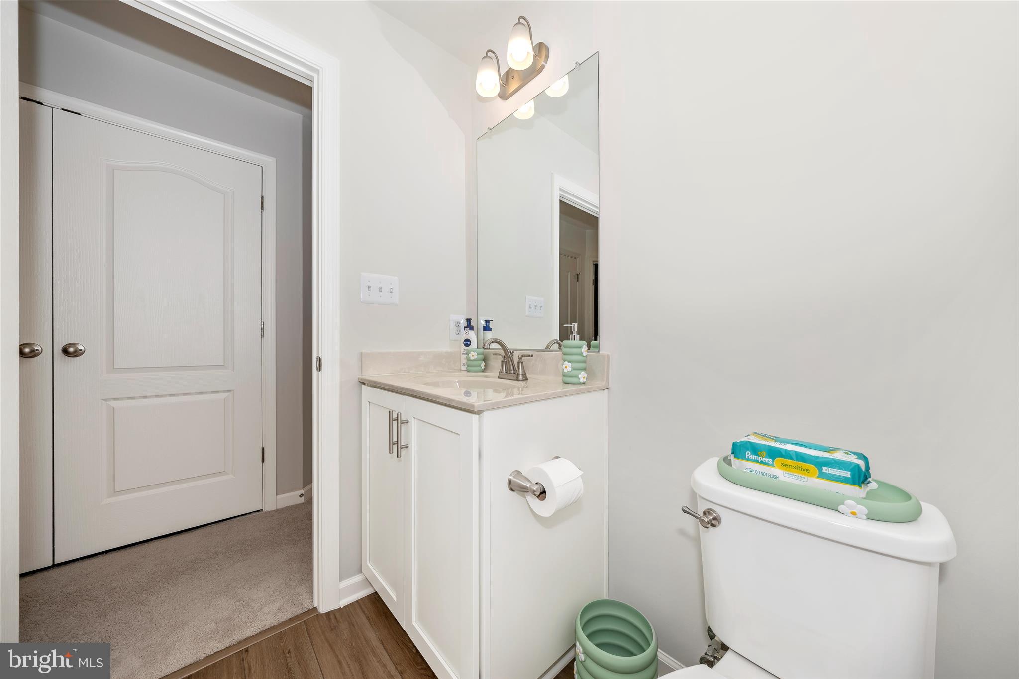 OVERLOOK AT RIVERSIDE TOWNHOMES - Residential