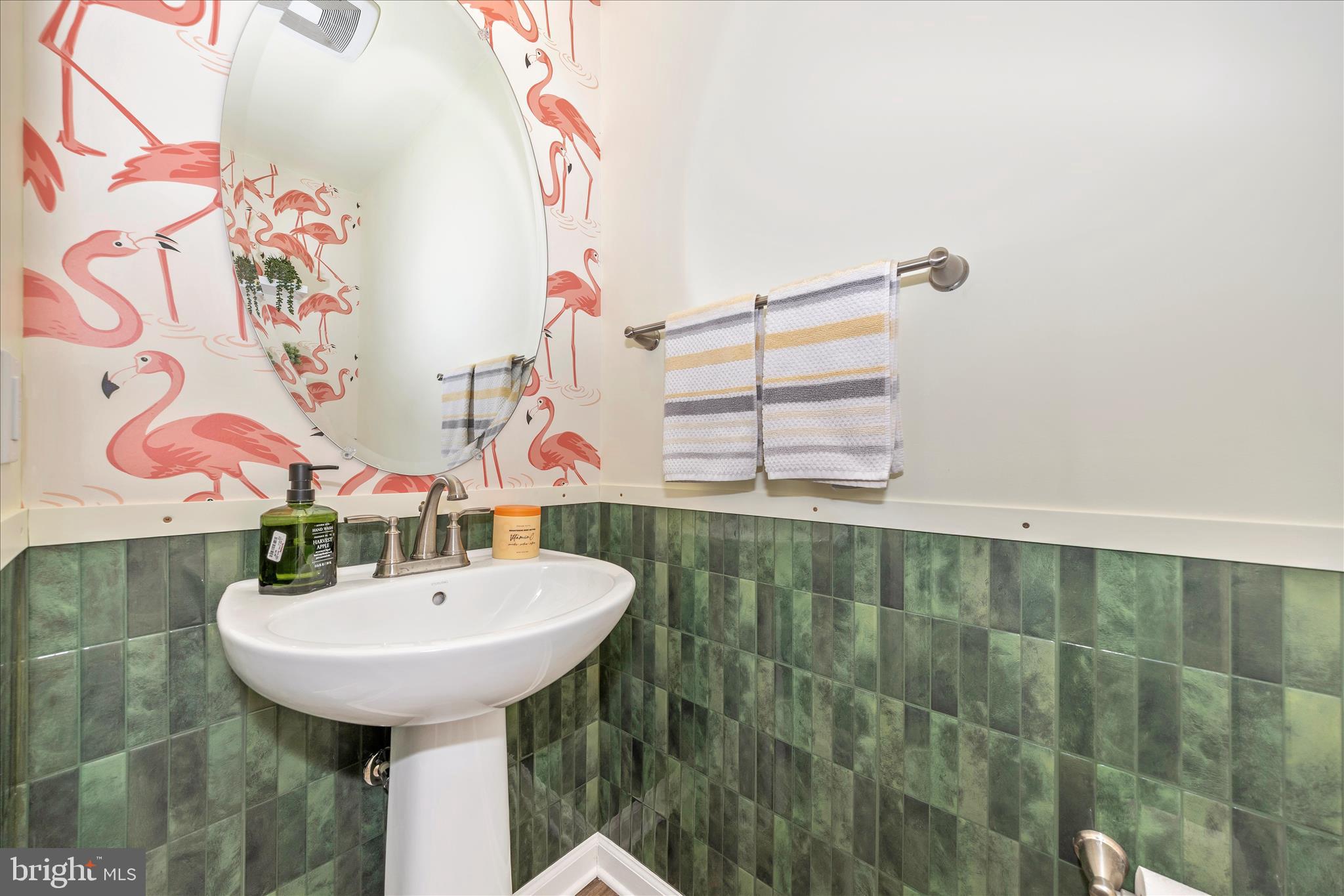 OVERLOOK AT RIVERSIDE TOWNHOMES - Residential