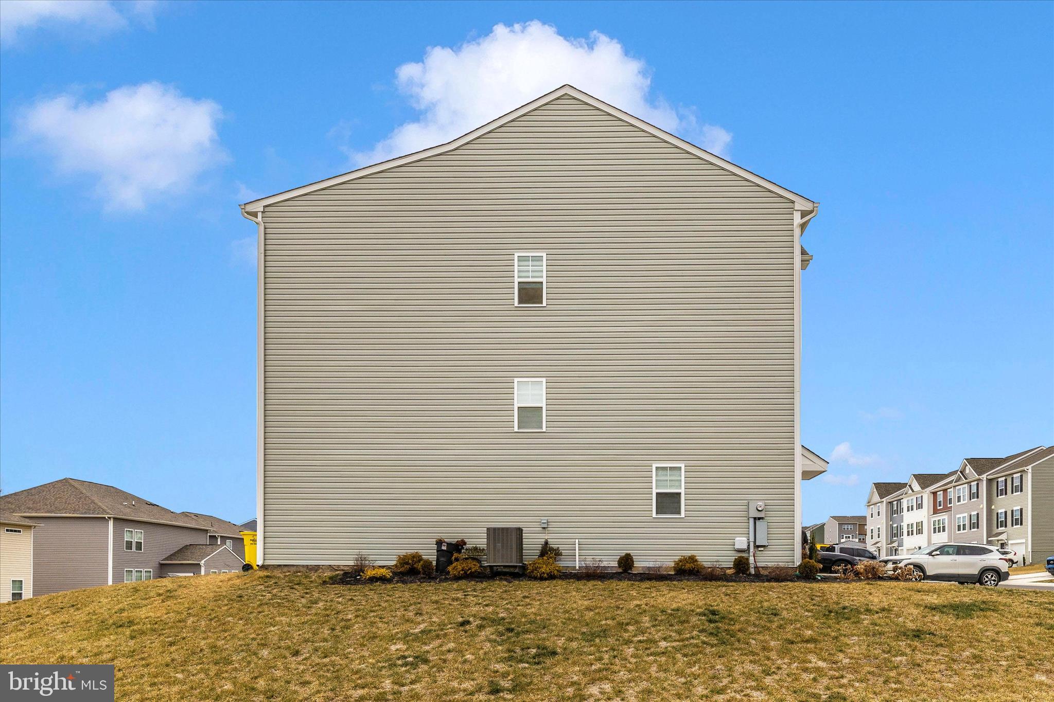 OVERLOOK AT RIVERSIDE TOWNHOMES - Residential