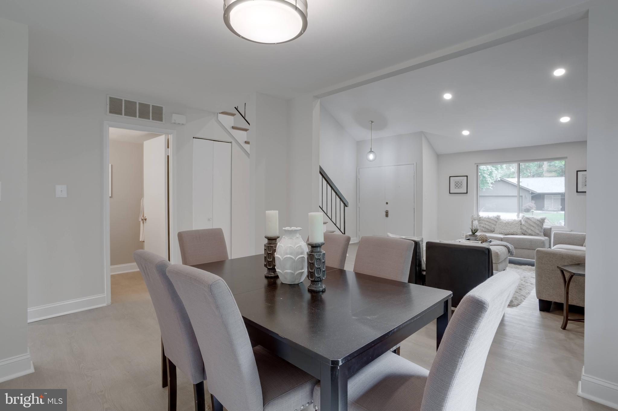 BONNIE BRAE - Residential Lease