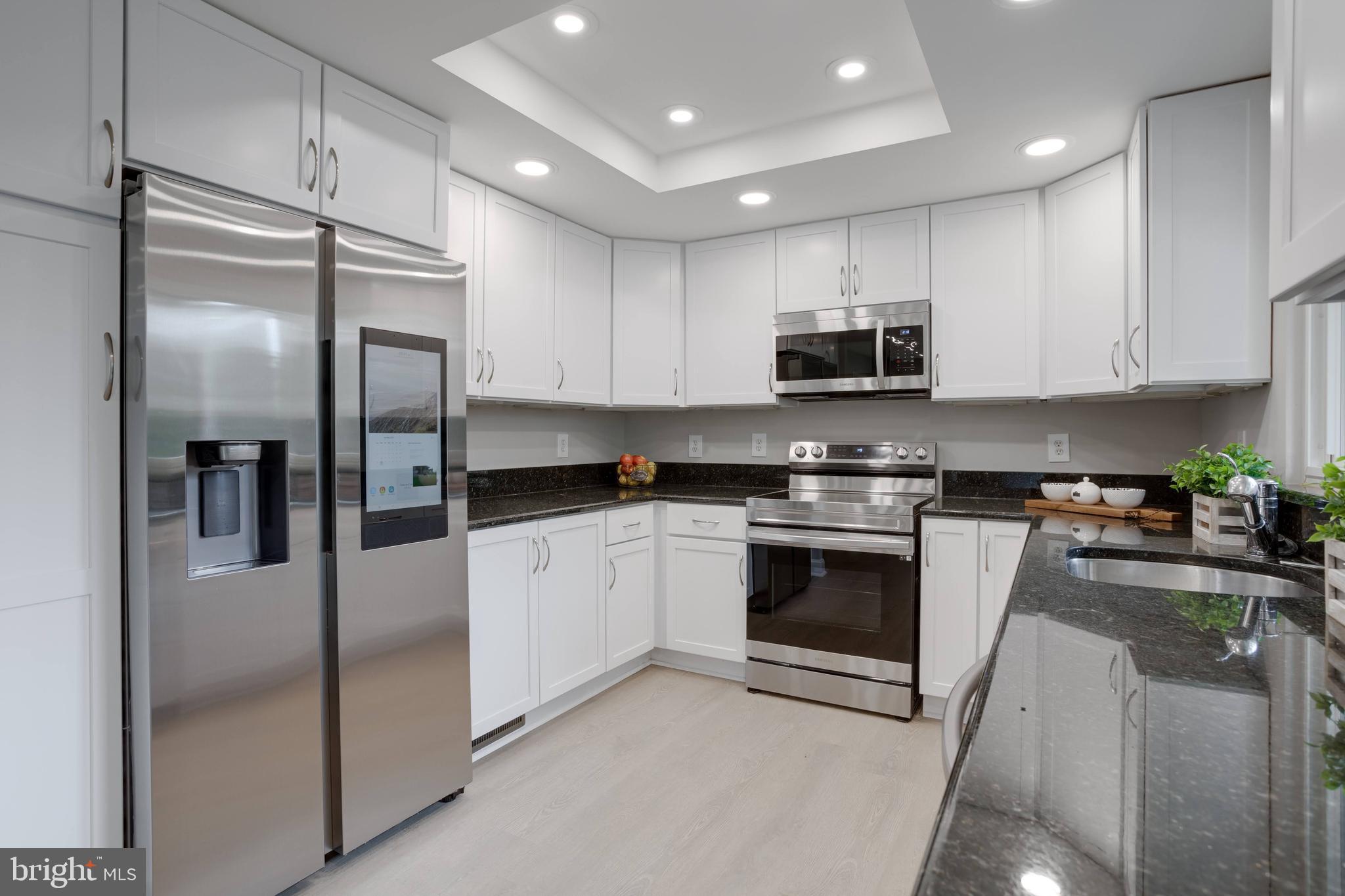 BONNIE BRAE - Residential Lease