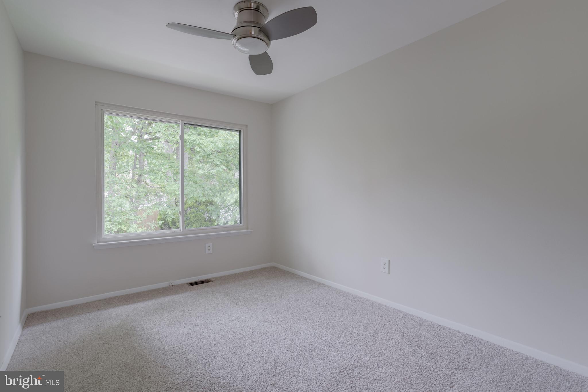 BONNIE BRAE - Residential Lease