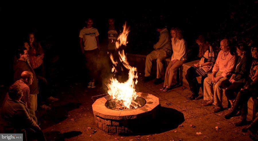 SHEPHERDS COVE - Land