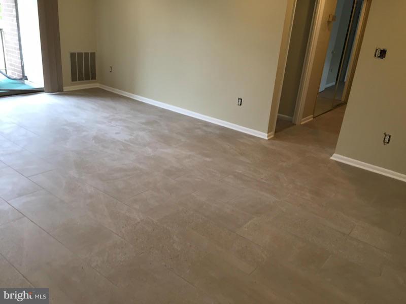 MARLOW TOWERS CONDOMINIUMS - Residential