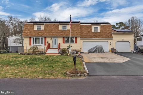 4 BUFFALO TERRACE BROWNS MILLS NJ 08015