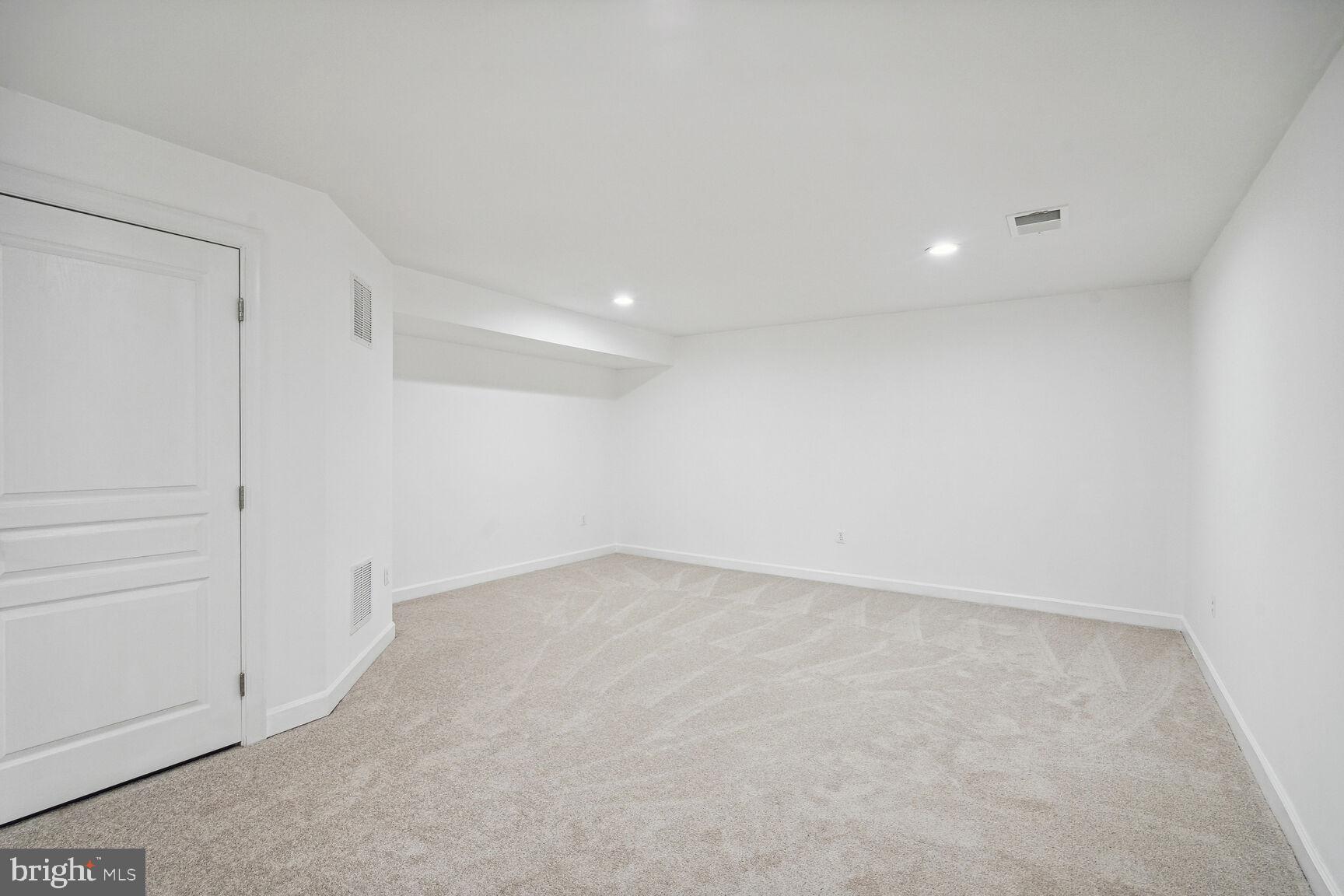 VICTORY RIDGE - Residential