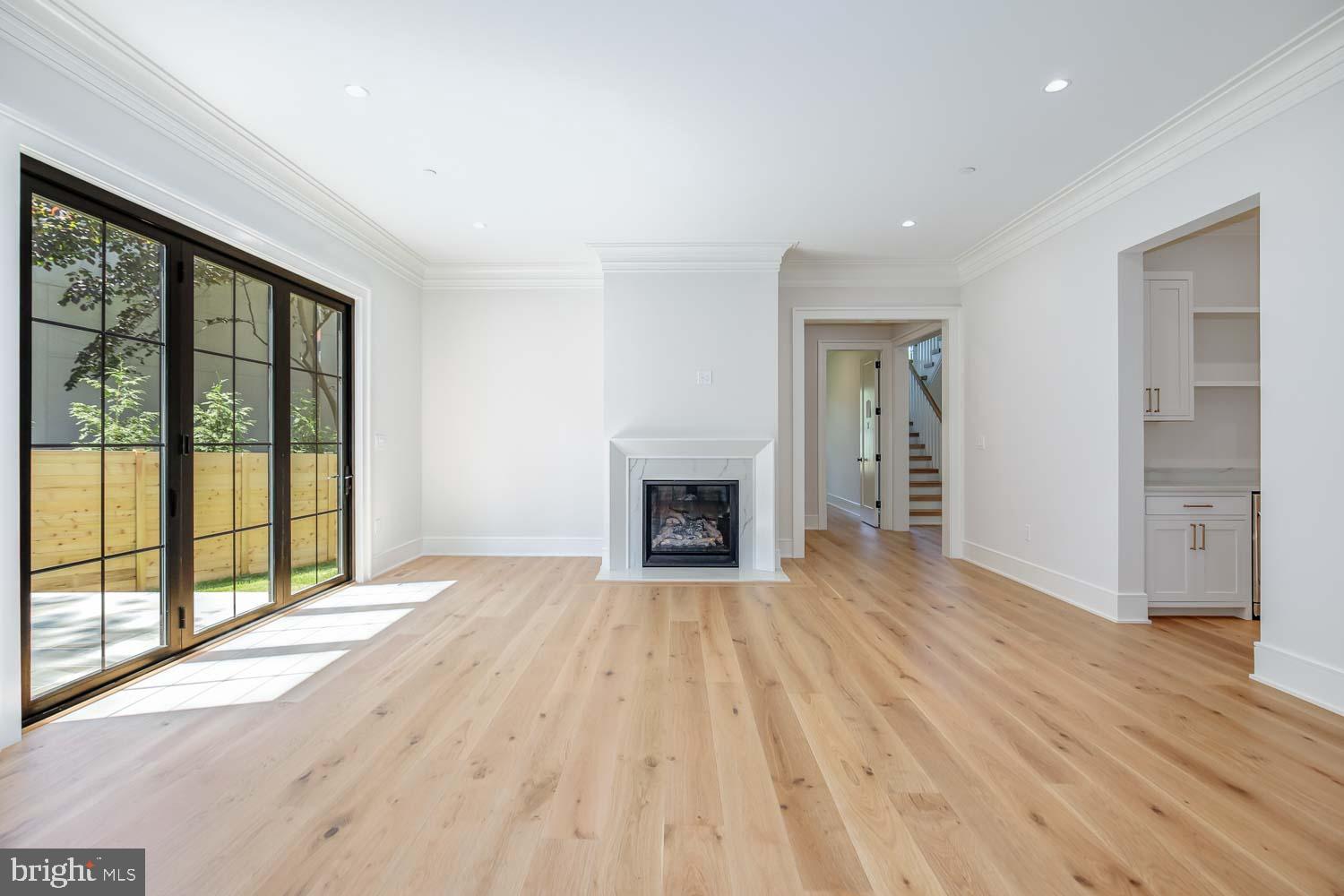 ALTA VISTA TERRACE - Residential