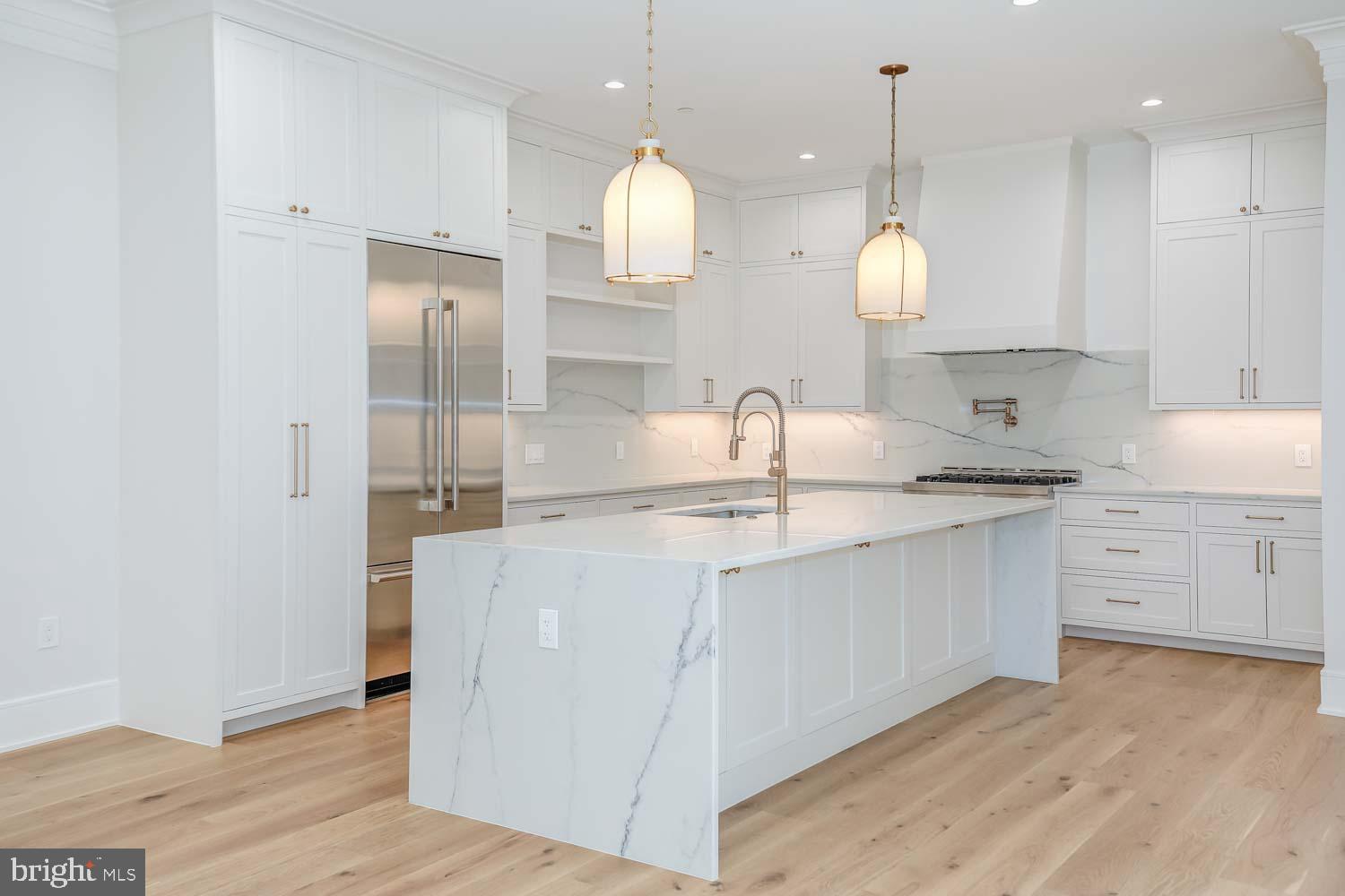 ALTA VISTA TERRACE - Residential